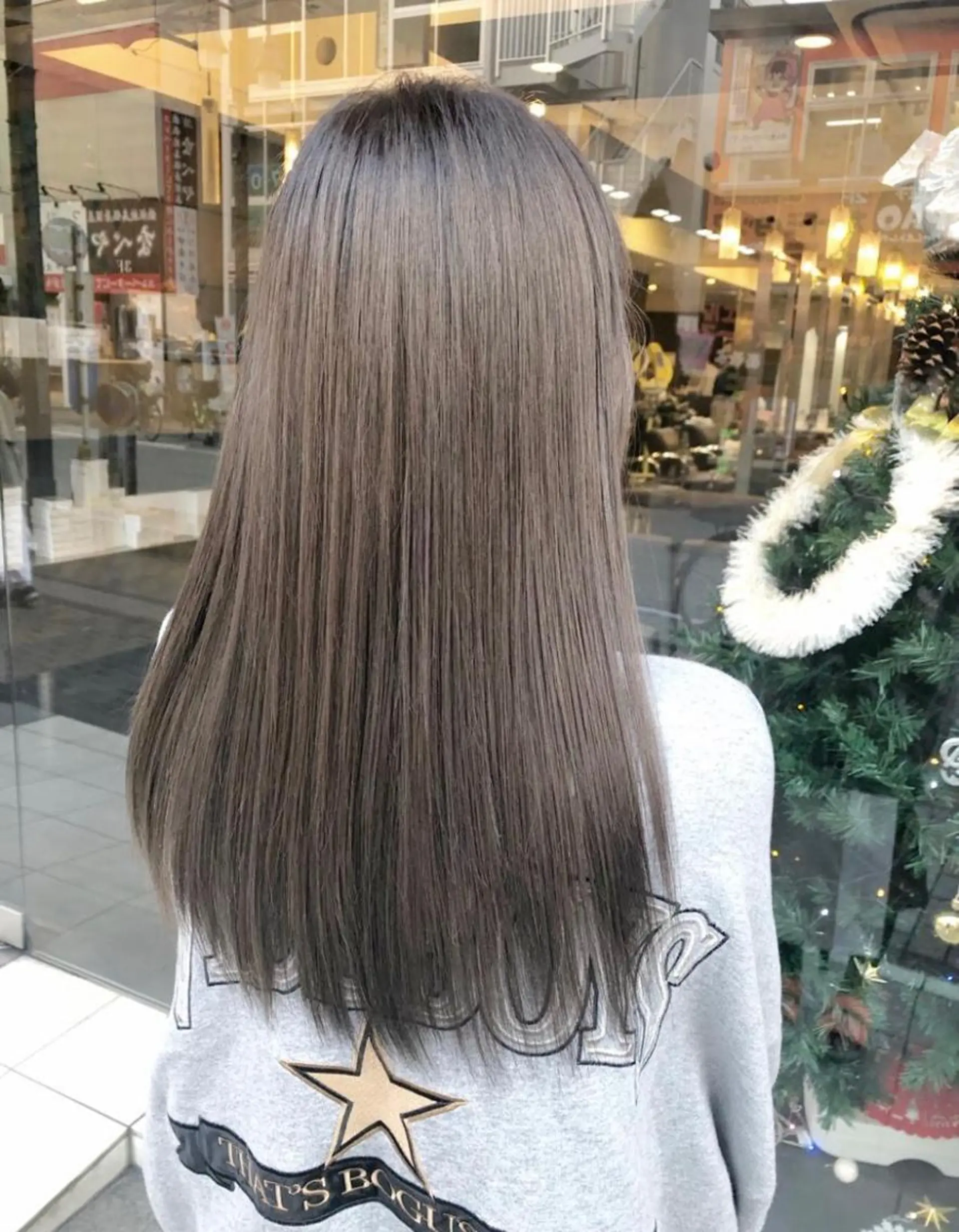 ロング カラー ベージュカラー ミルクティーベージュ 髪質改善 トリートメント Kimura Miyukiのマツエク・マツパデザイン