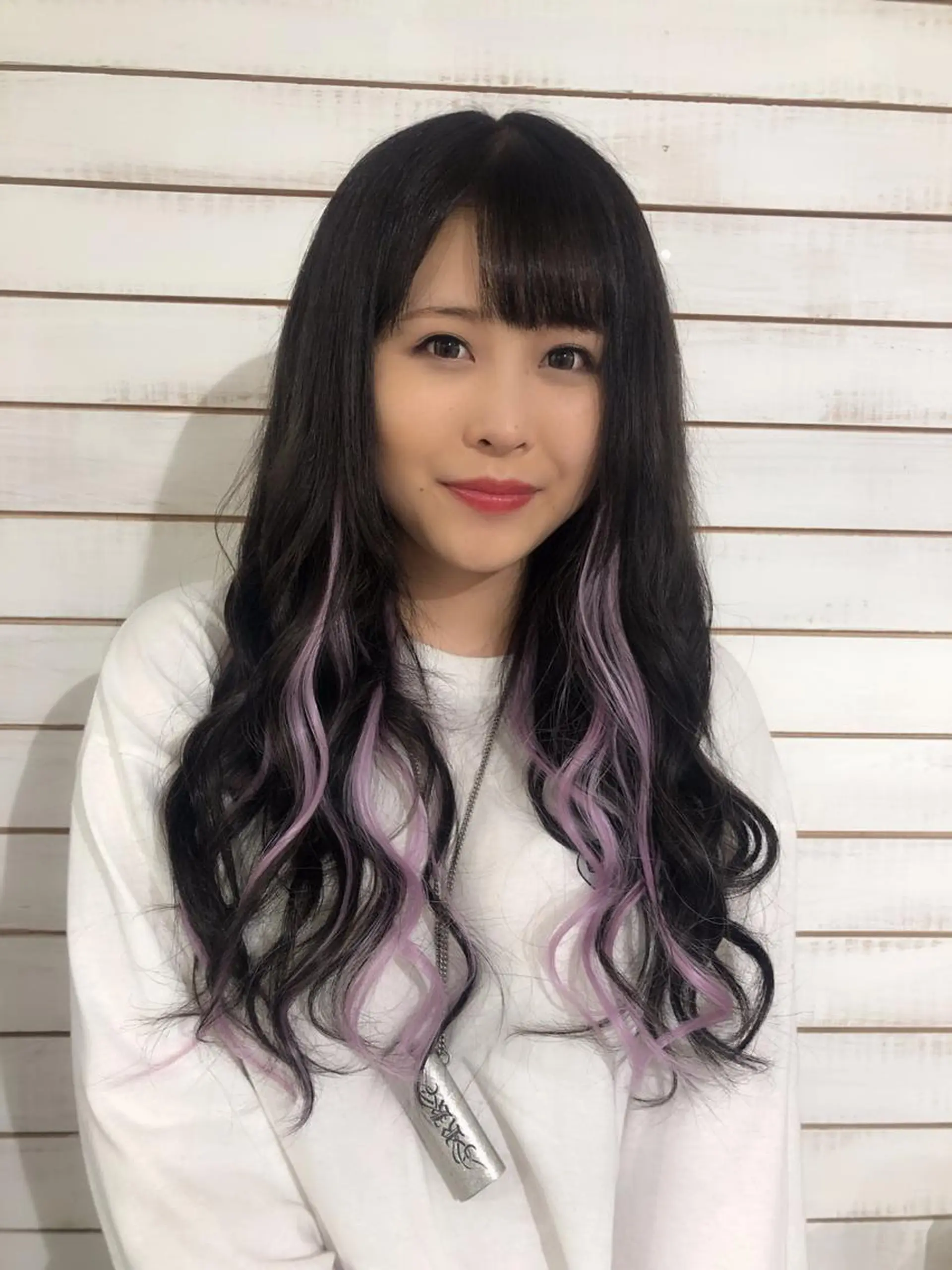 セミロング カラー ヘアアレンジ ハイライトカラー インナーカラー エクステ ハイライト エクステ 🦋美髪／エクステ 🦋アベイクミのヘアスタイル