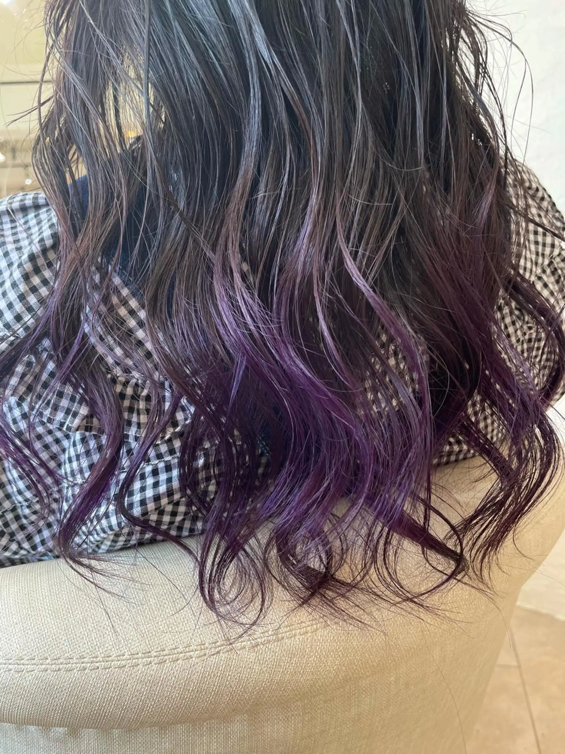 ロング パープルカラー 清水 美雪のヘアスタイル