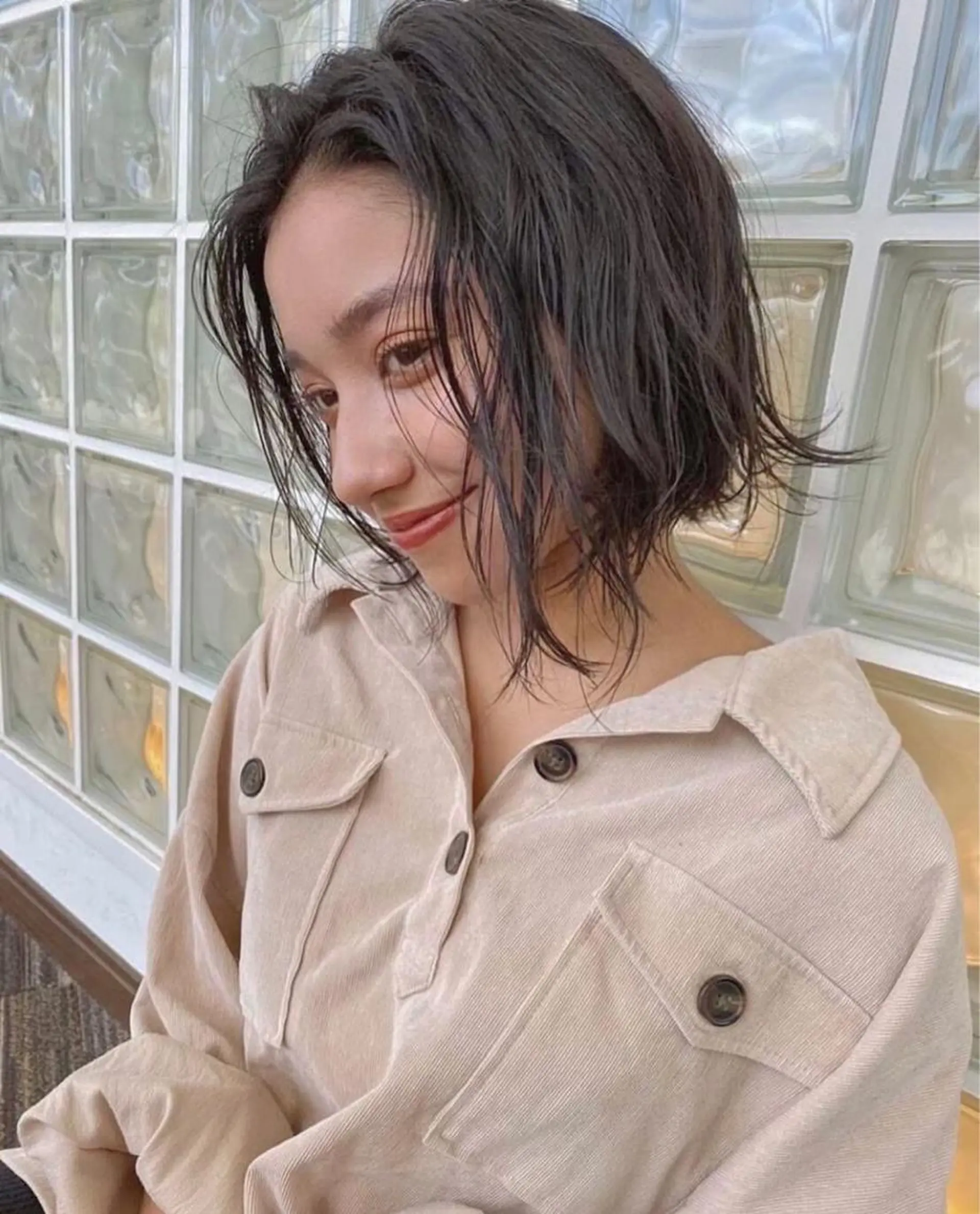 ショート カラー ヘアアレンジ レイヤー🇰🇷 韓国ヘア💕トモミのヘアスタイル