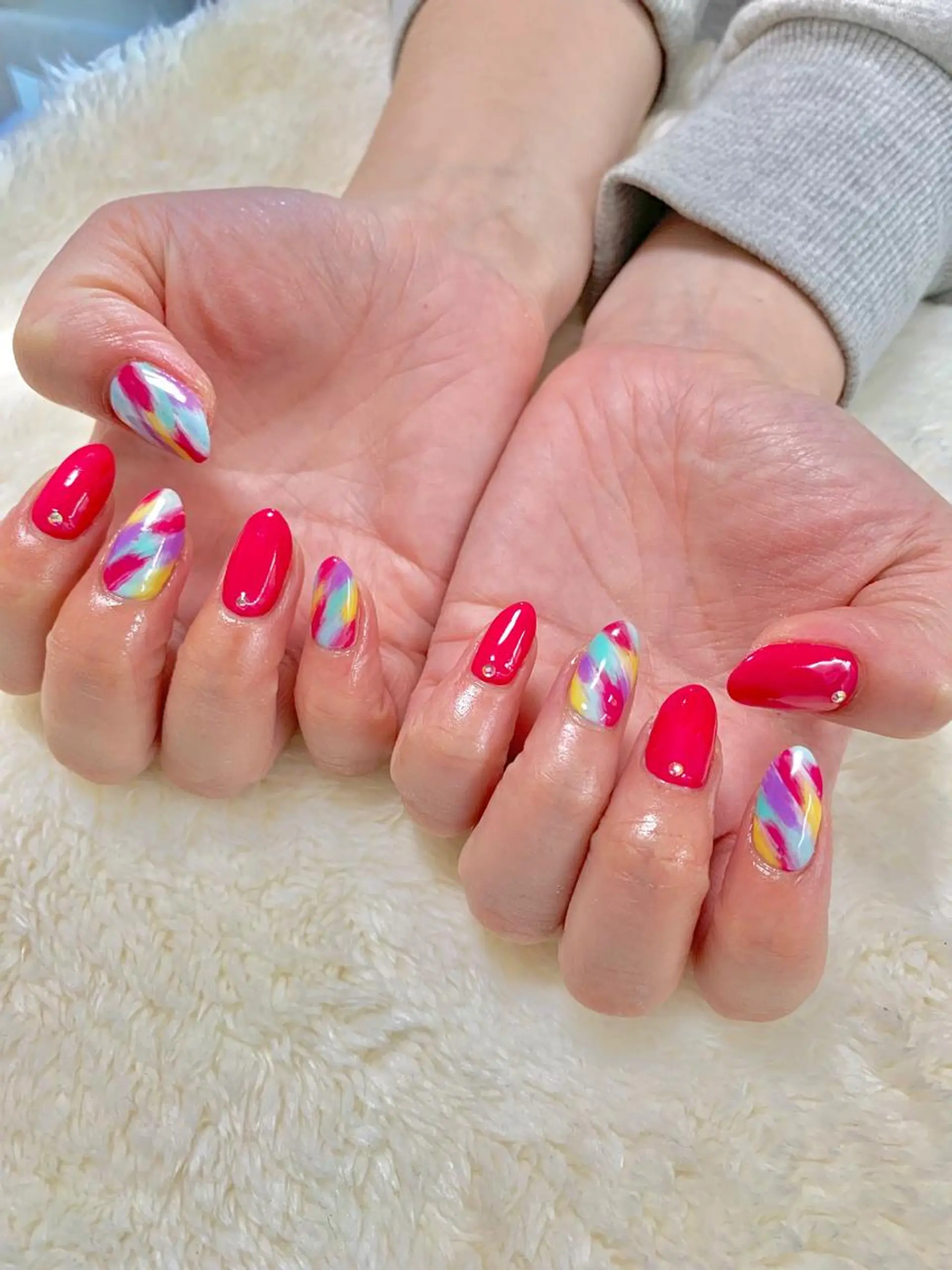 ネイル アートネイル 夏ネイル EMILUCA 北河希のエステ・リラクイメージ