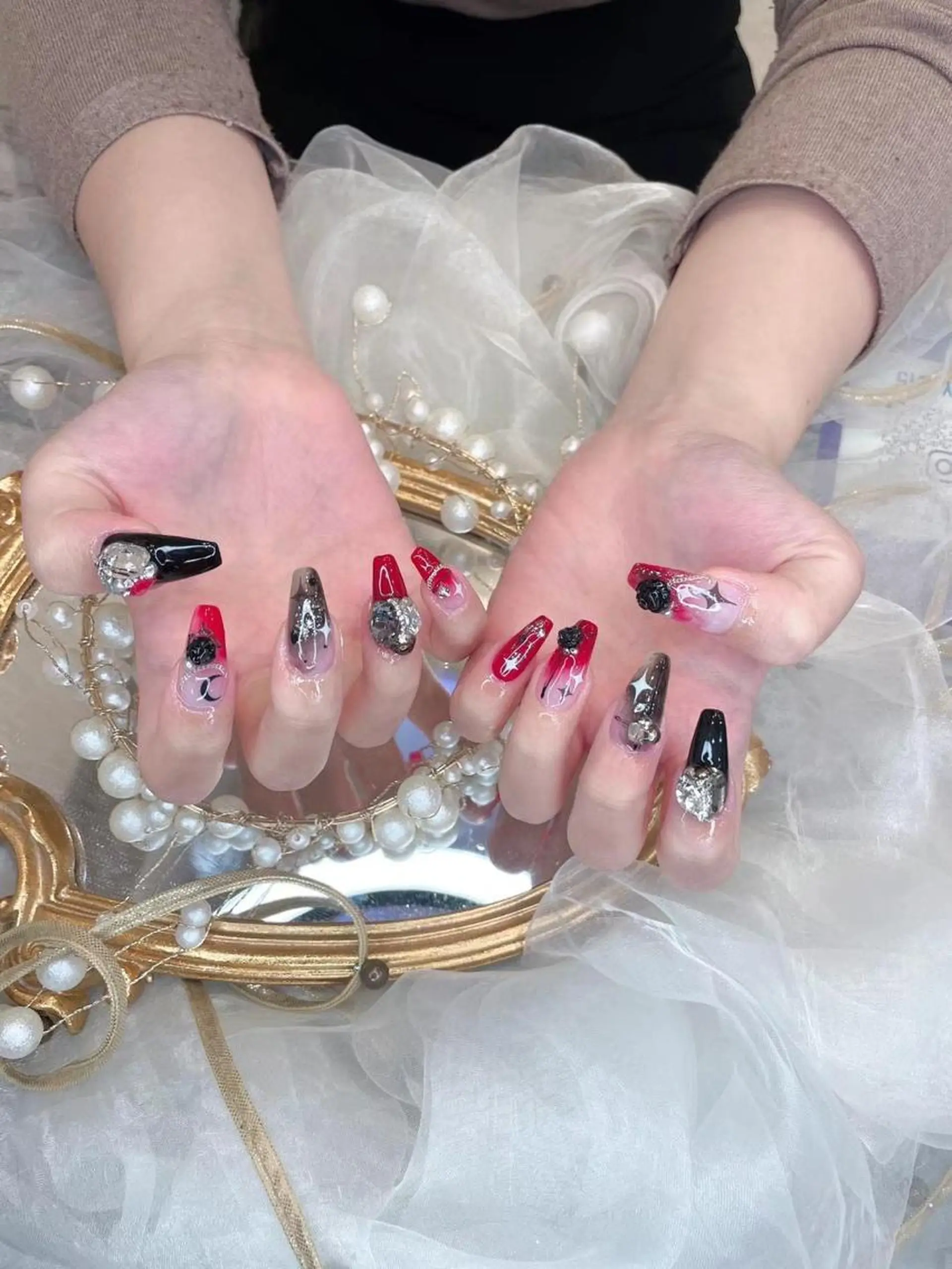 ネイル 赤色 Babarla nailのネイルデザイン