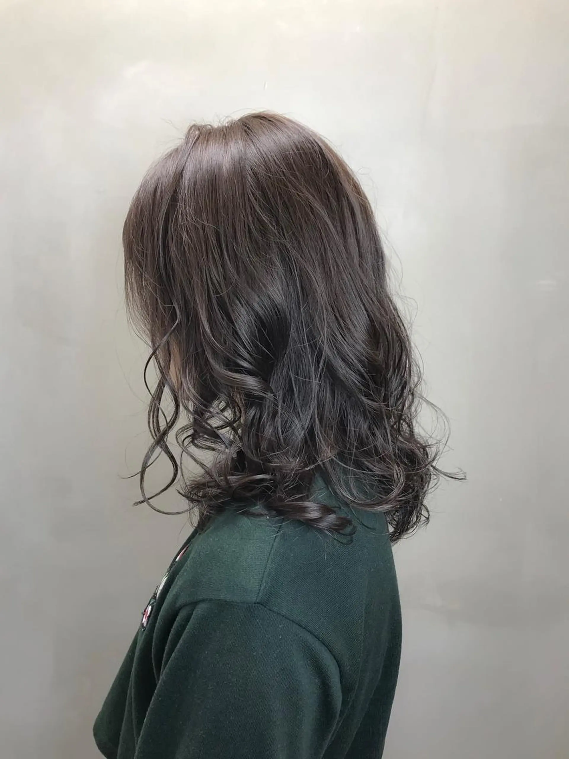 ミディアム カラー アッシュ 【透明感、艶髪】西村 有司のヘアスタイル