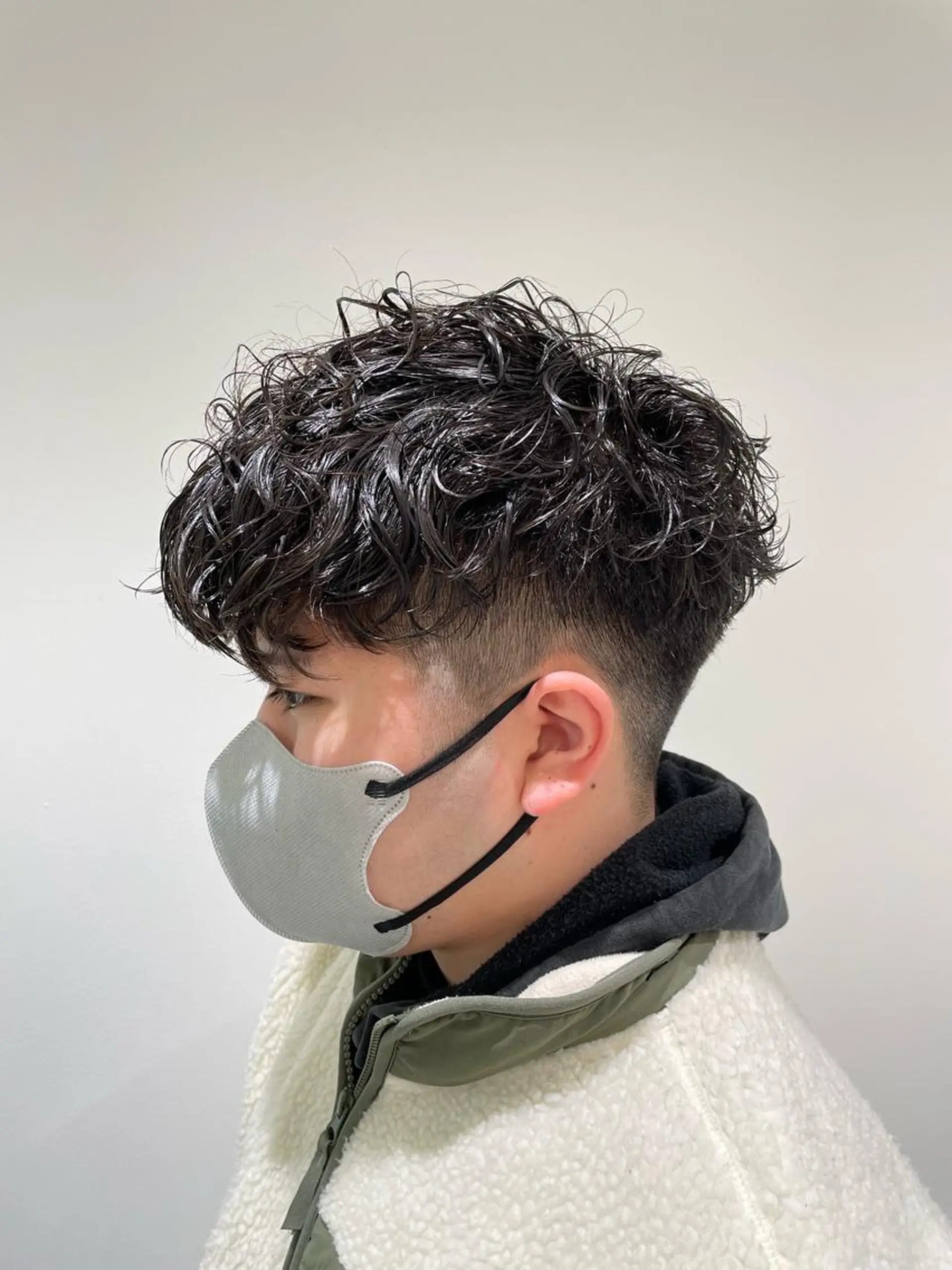 ショート メンズ スペインカール カット パーマ トリートメント フェザーパーマ職人 🪶ryosukeのヘアスタイル