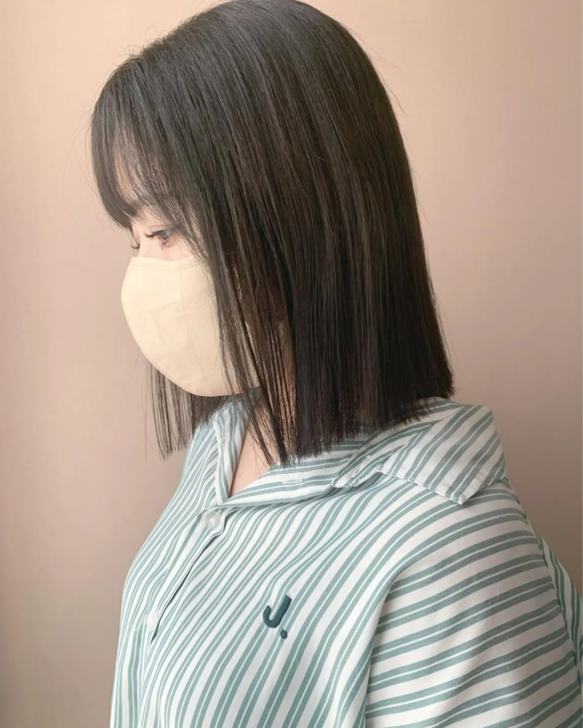 ショート カラー アッシュ アッシュグレー ブリーチ ブリーチなしカラー hub hair レイヤー/透明感のヘアスタイル