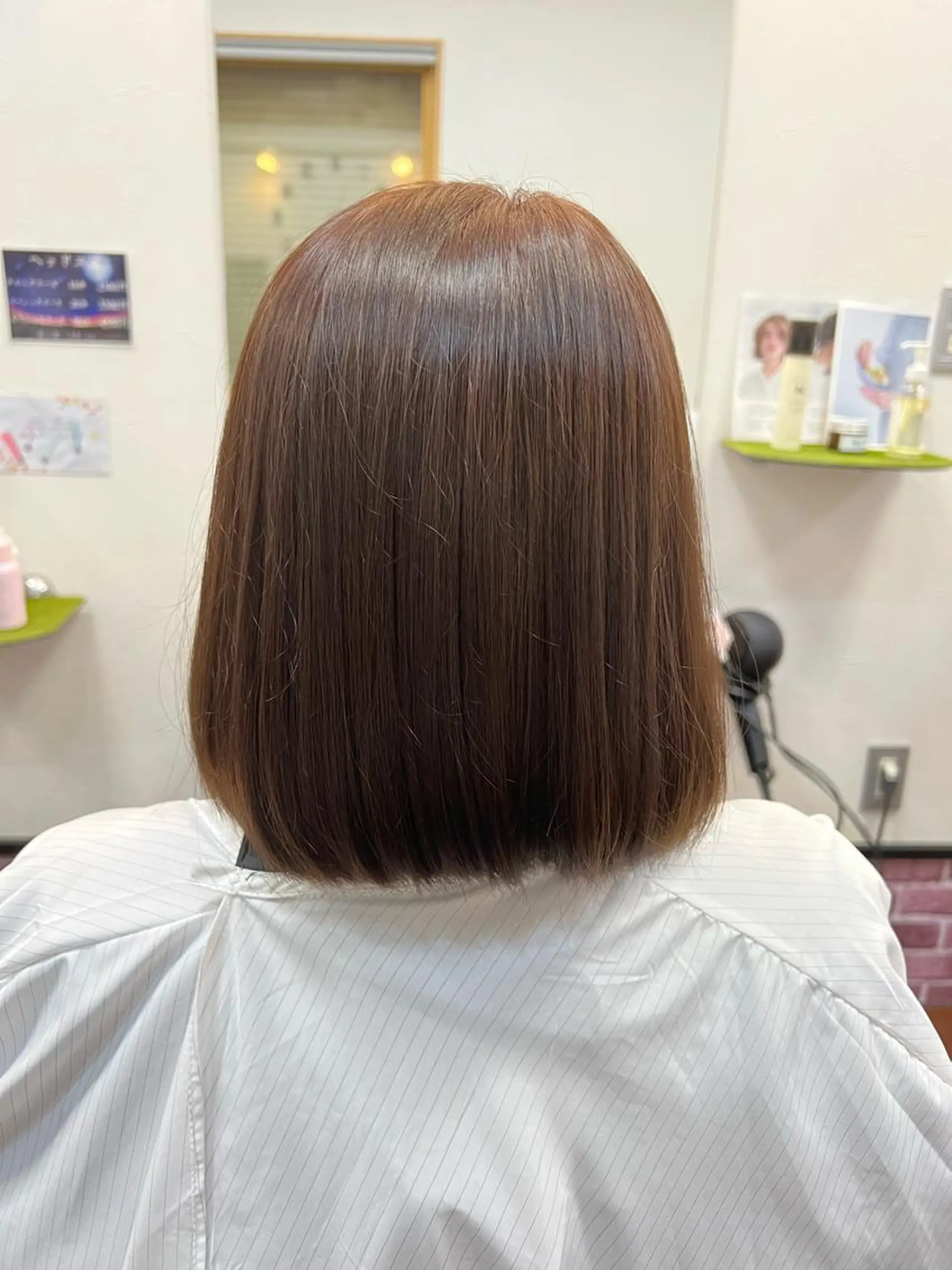 ミディアム カラー ベージュカラー ブリーチ ブリーチなしカラー ピンクカラー ピンクベージュ 松田 紗采のヘアスタイル