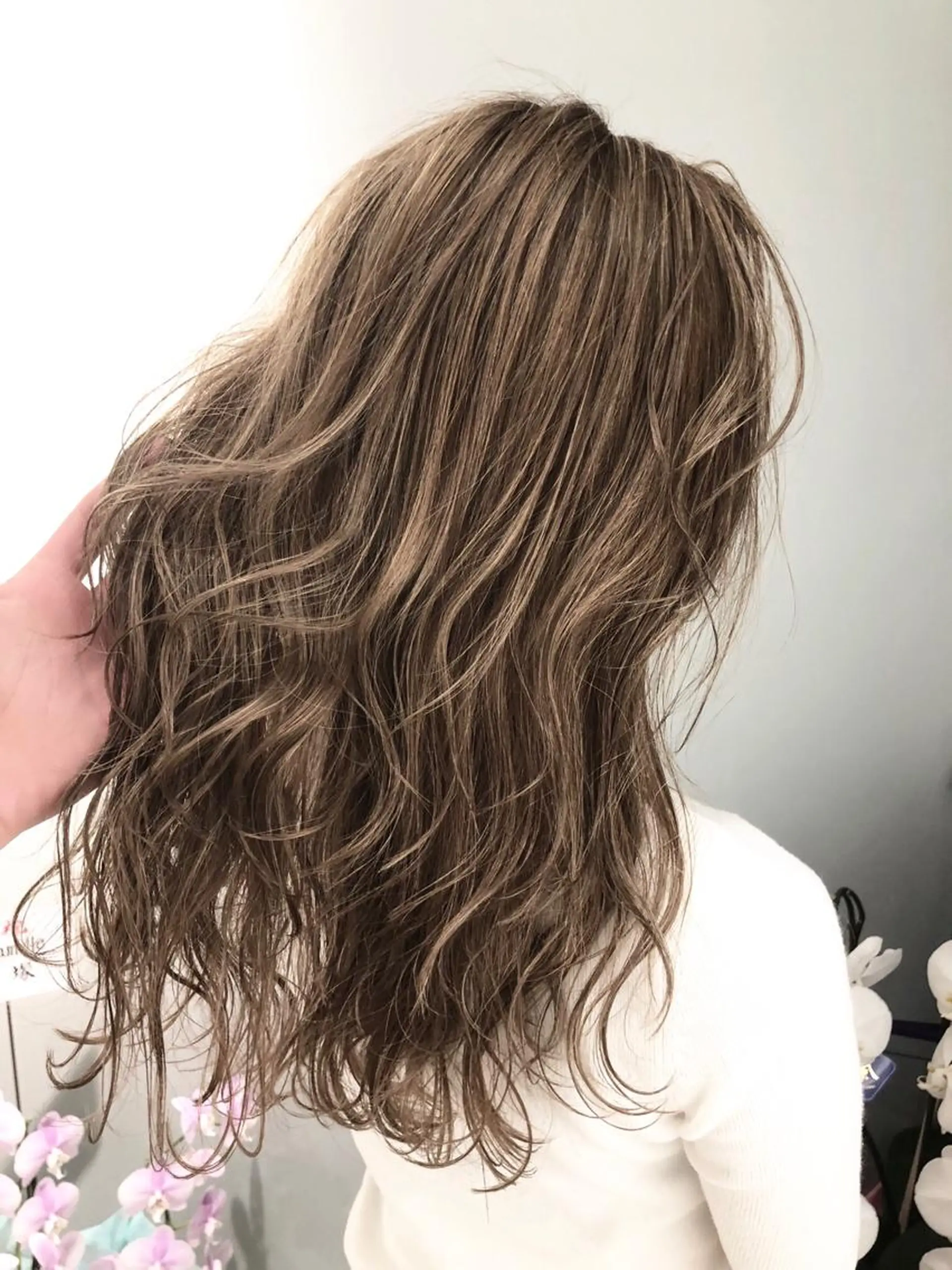 セミロング カラー パーマ ダブルカラー ハイライトカラー ハイライト 酸性縮毛矯正のプロ 杉山玲介のヘアスタイル