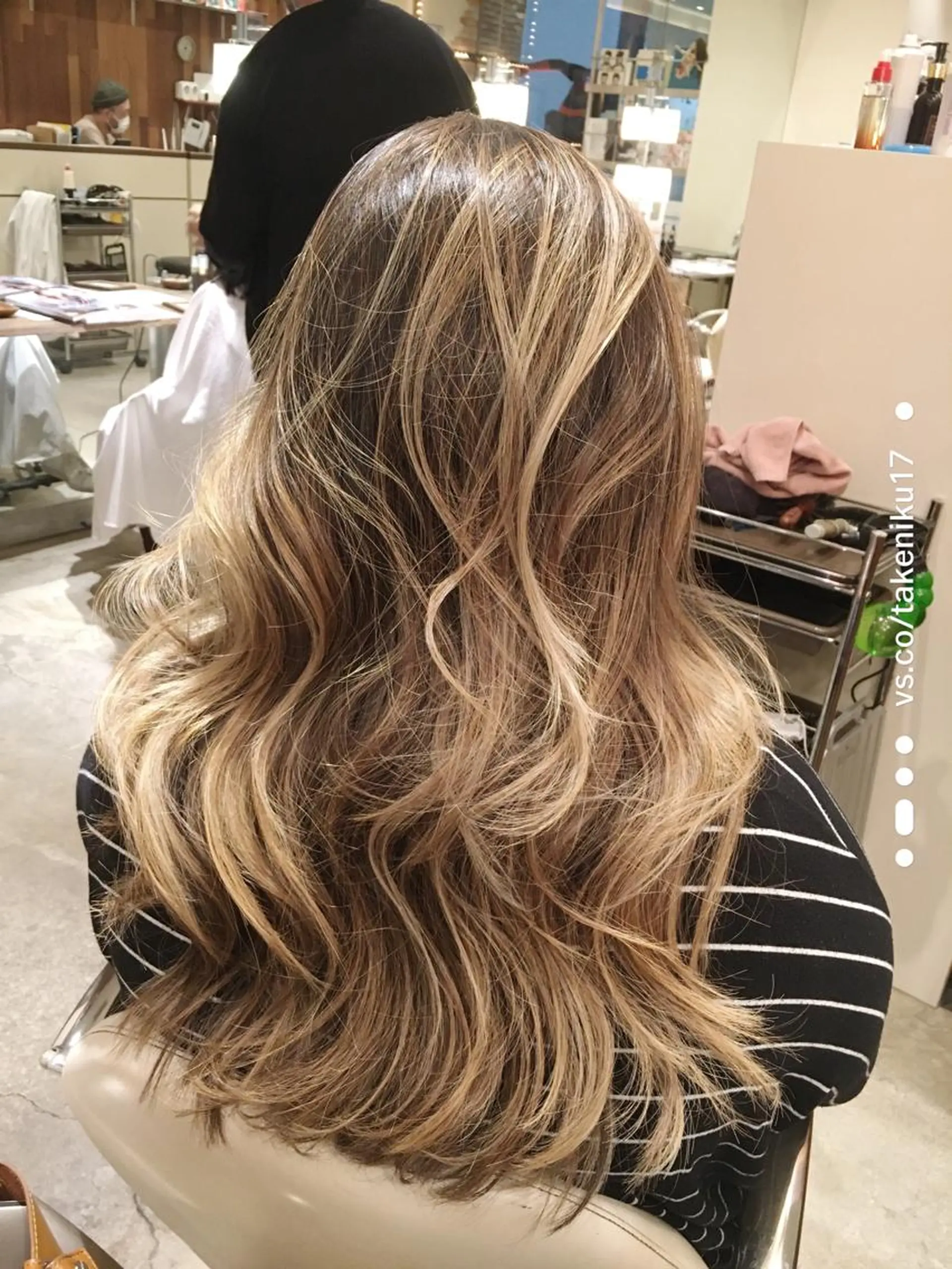 ロング 武内 由貴のヘアスタイル