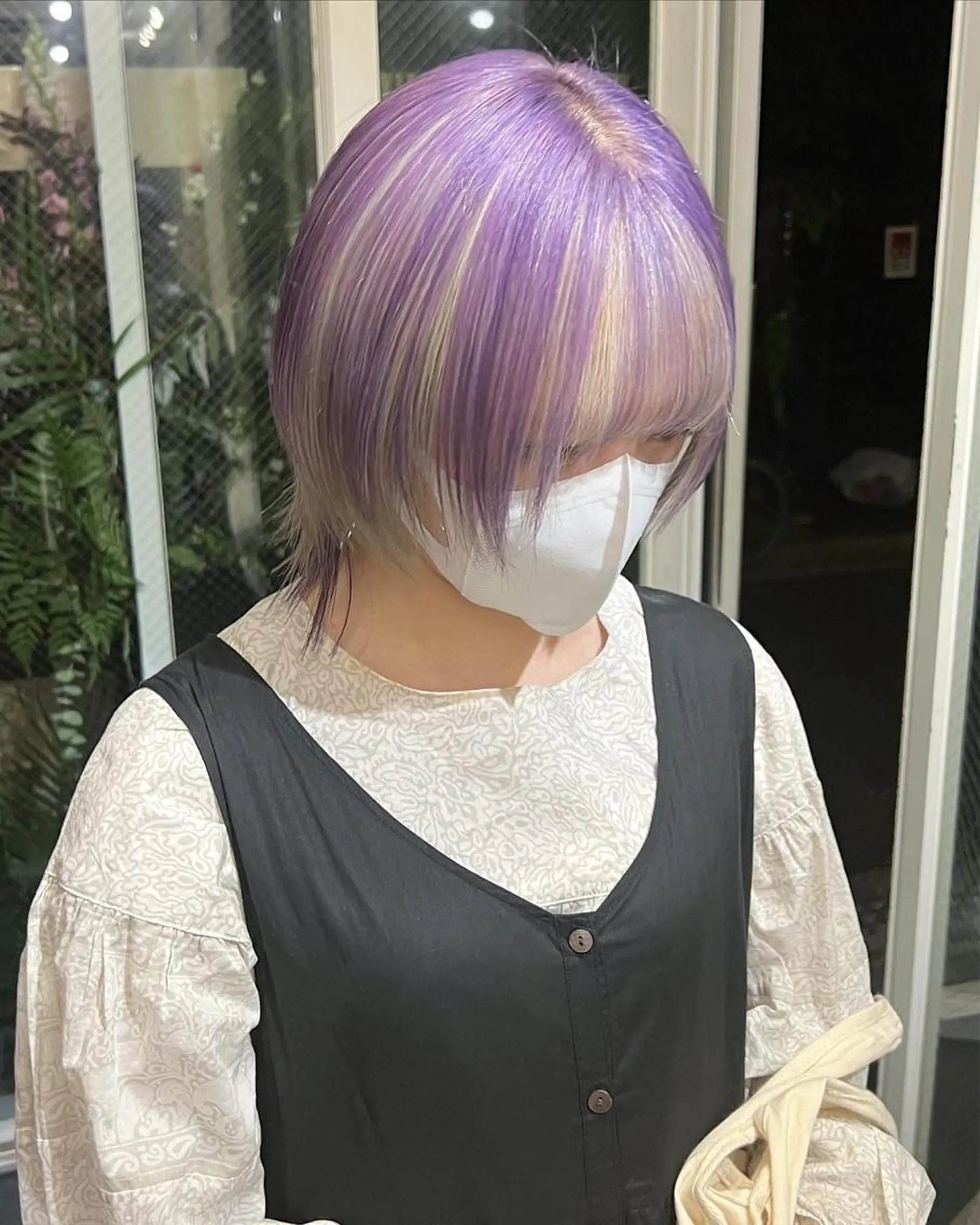ショート カラー ブリーチ ケアブリーチ デザインカラー ハイトーンカラー ウルフカット ヘアカラー トリートメント ヘアセット Null 表参道のヘアスタイル