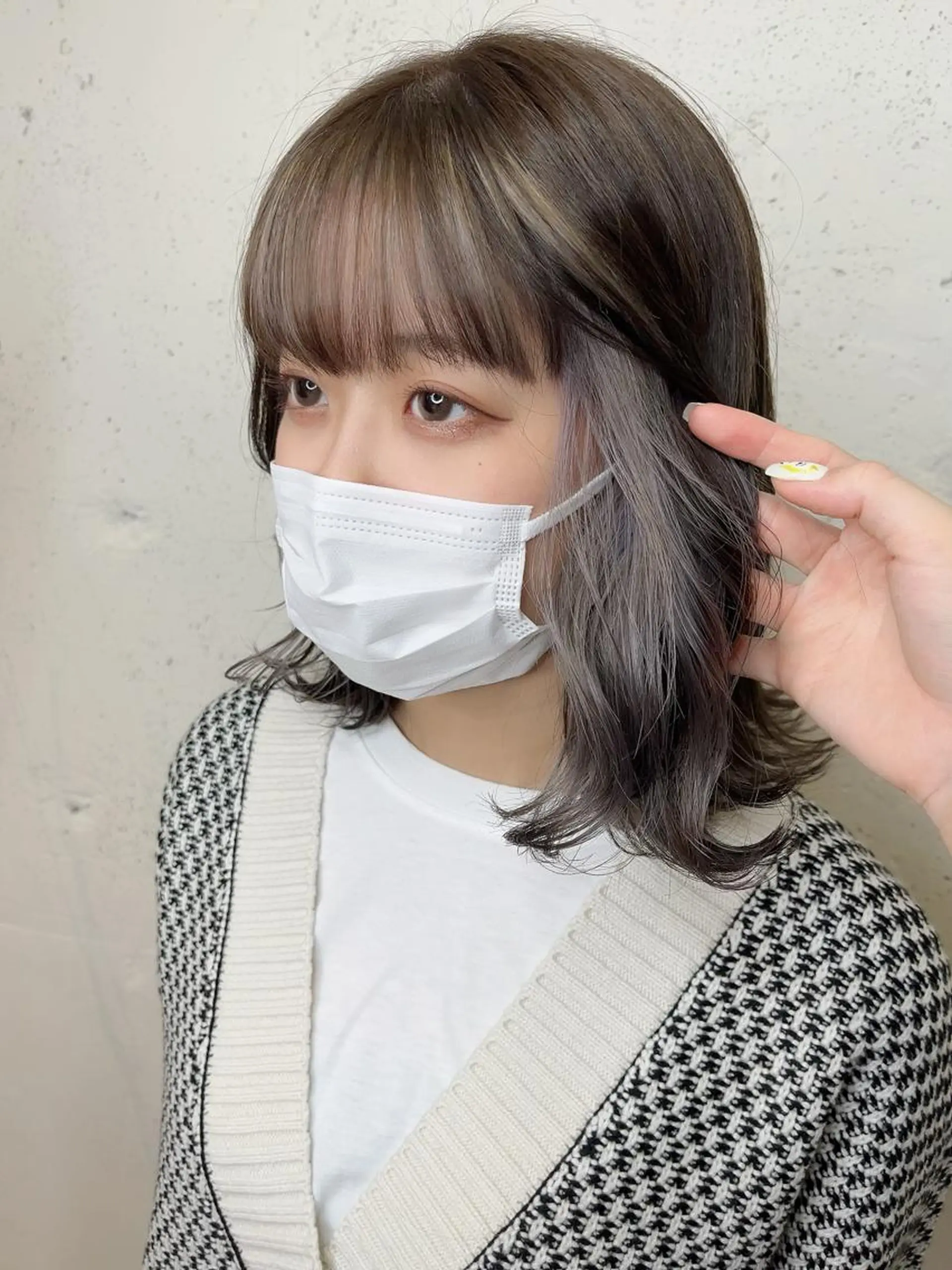 ミディアム カラー ヘアカラー 透明感ハイトーン🦄 キラ🌈のヘアスタイル