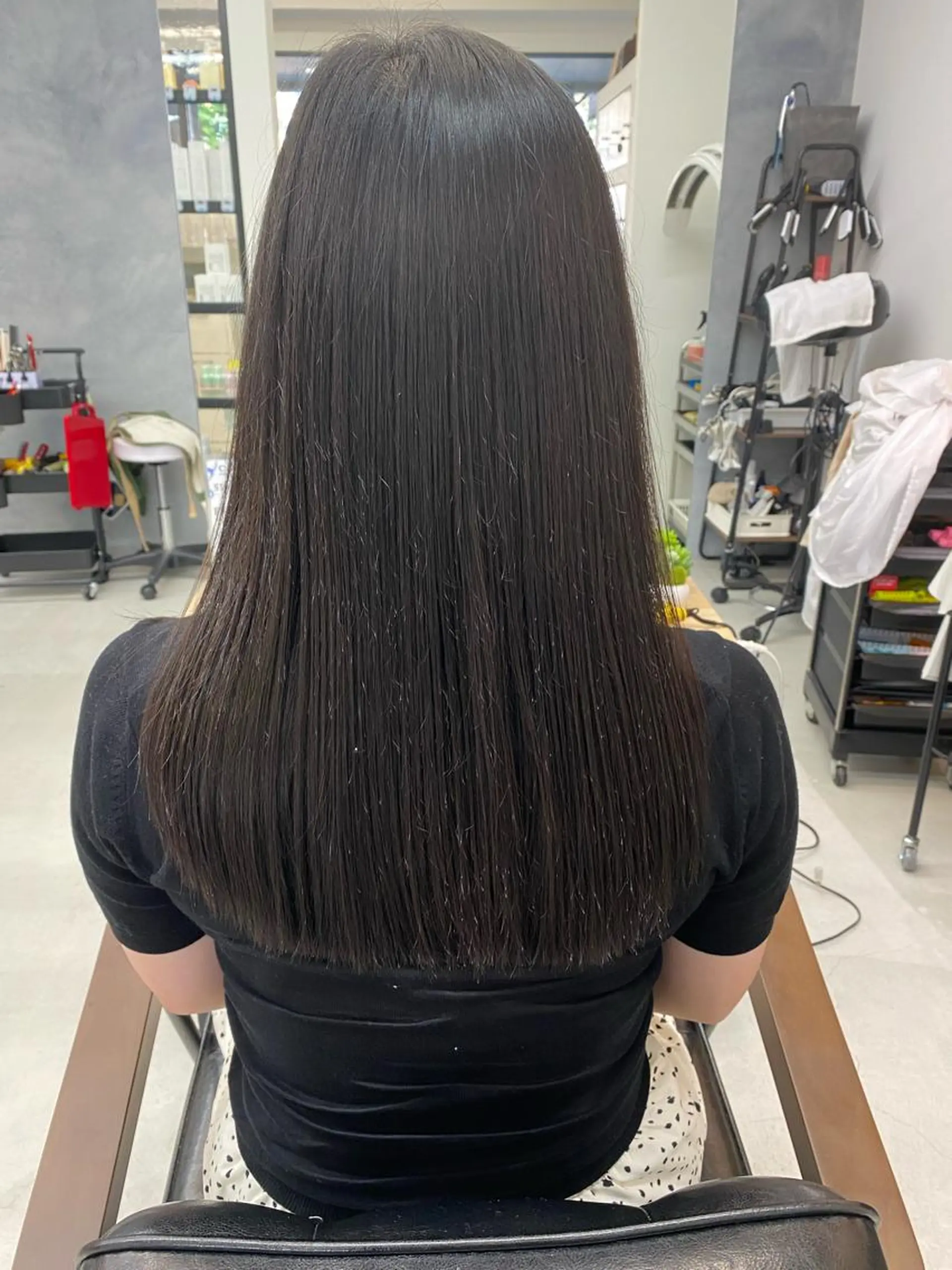 セミロング 嶋田 久純のヘアスタイル