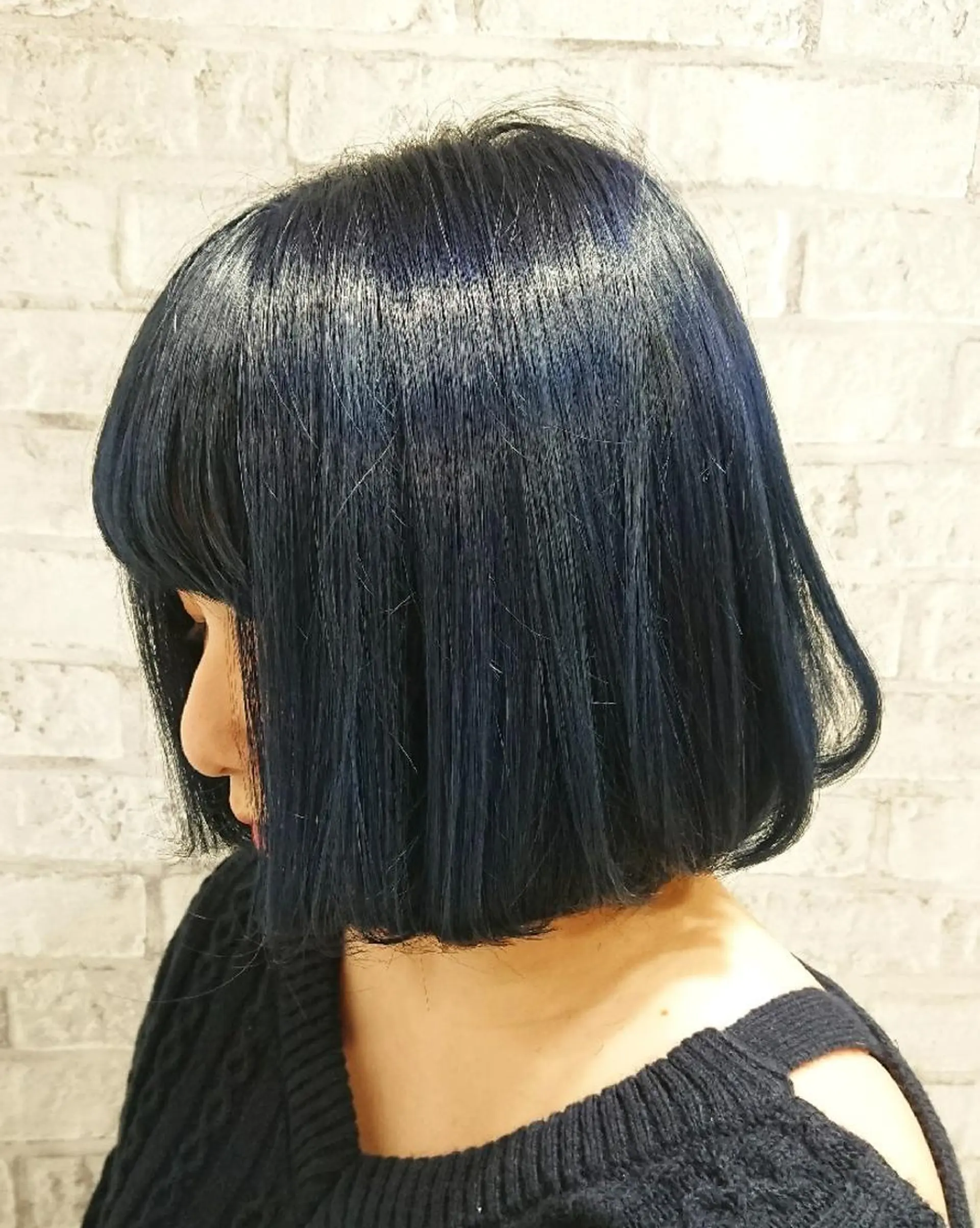 カラー ショート アッシュ ブリーチ ブルーカラー ブルーアッシュ ケアブリーチ ヘアカラー トリートメント 秋山 幸太のヘアスタイル