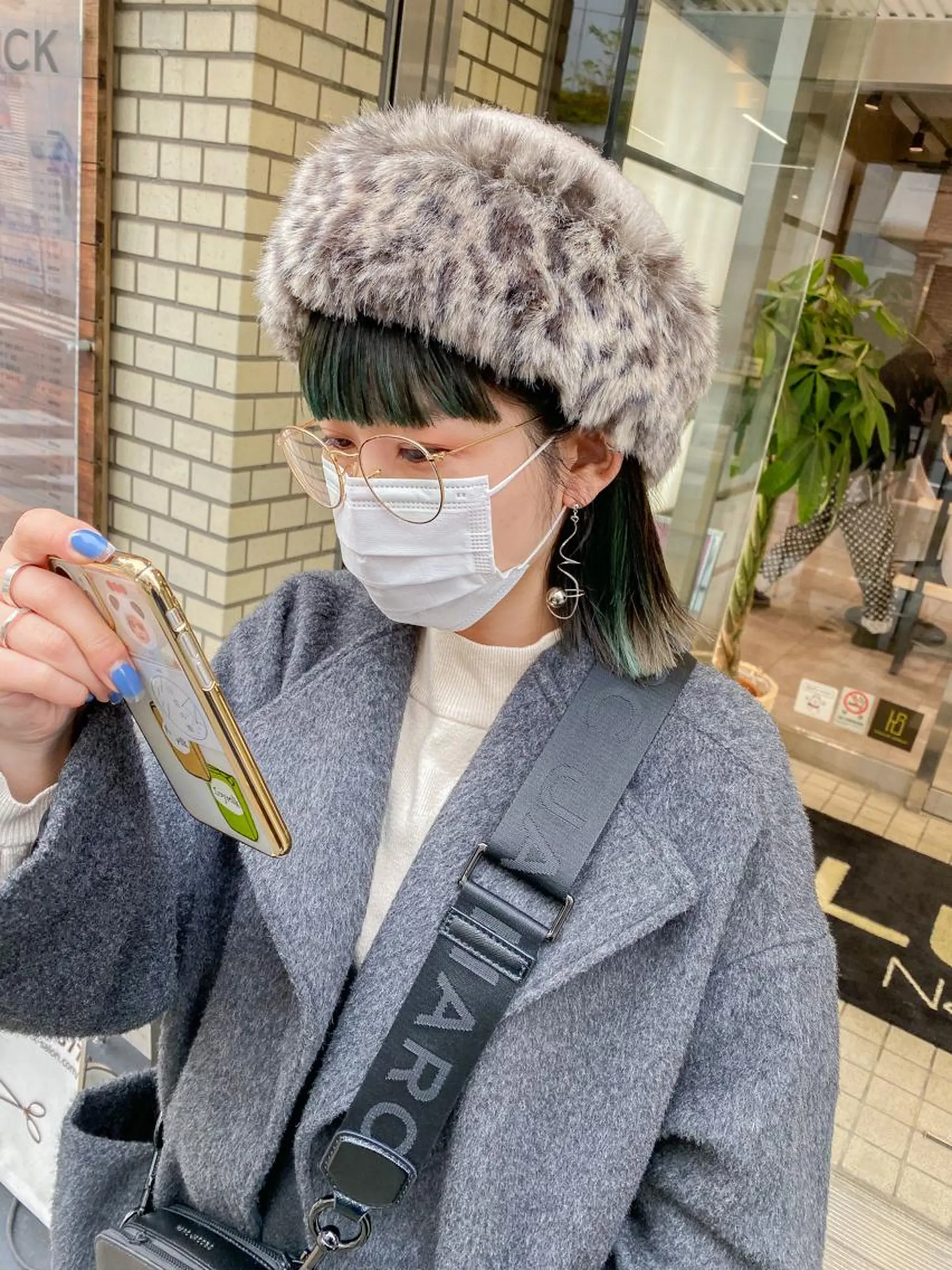 ショート カラー ブリーチ marble by KENJEのヘアスタイル