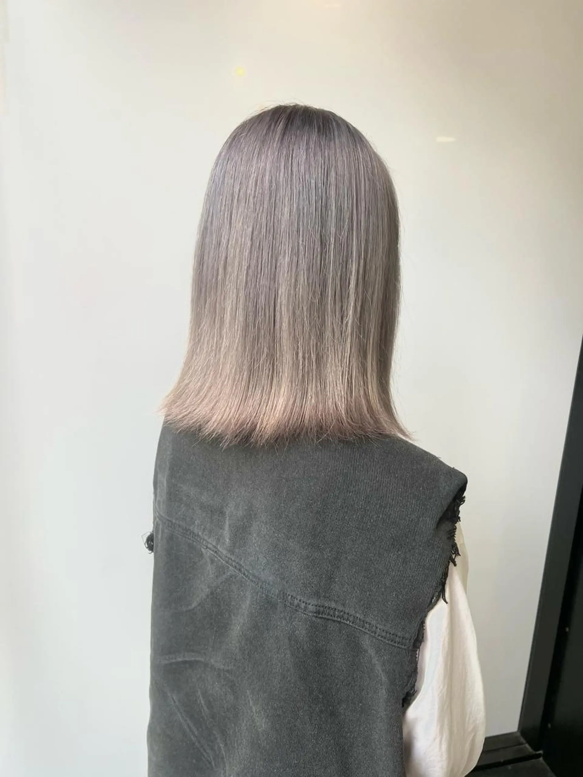 セミロング ヘアアレンジ ヘアカラー ハッシュレイヤー ༊*·˚ リナのヘアスタイル