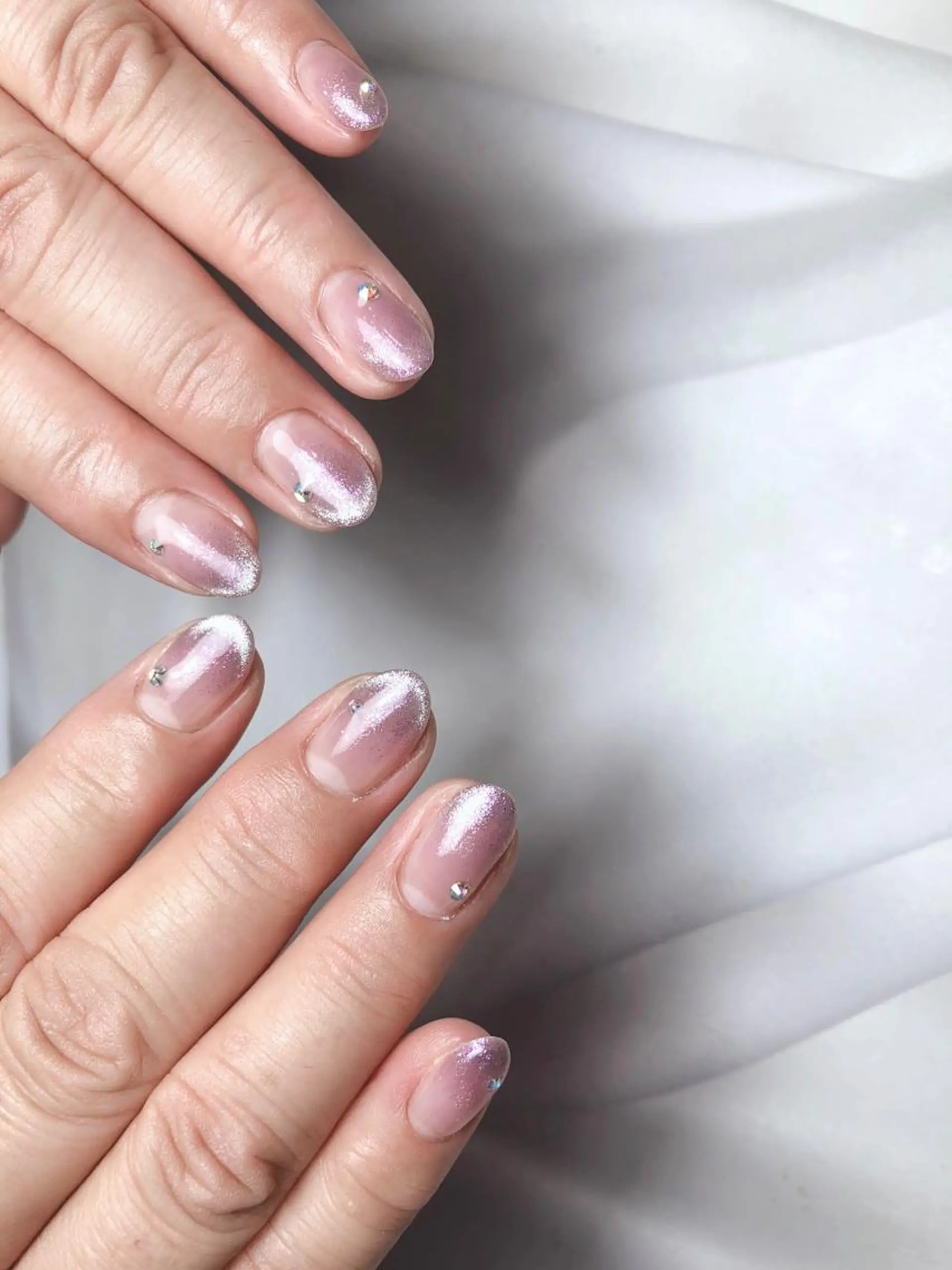 ネイル チークネイル マグネットネイル ハンドネイル saki_ nail heronのネイルデザイン