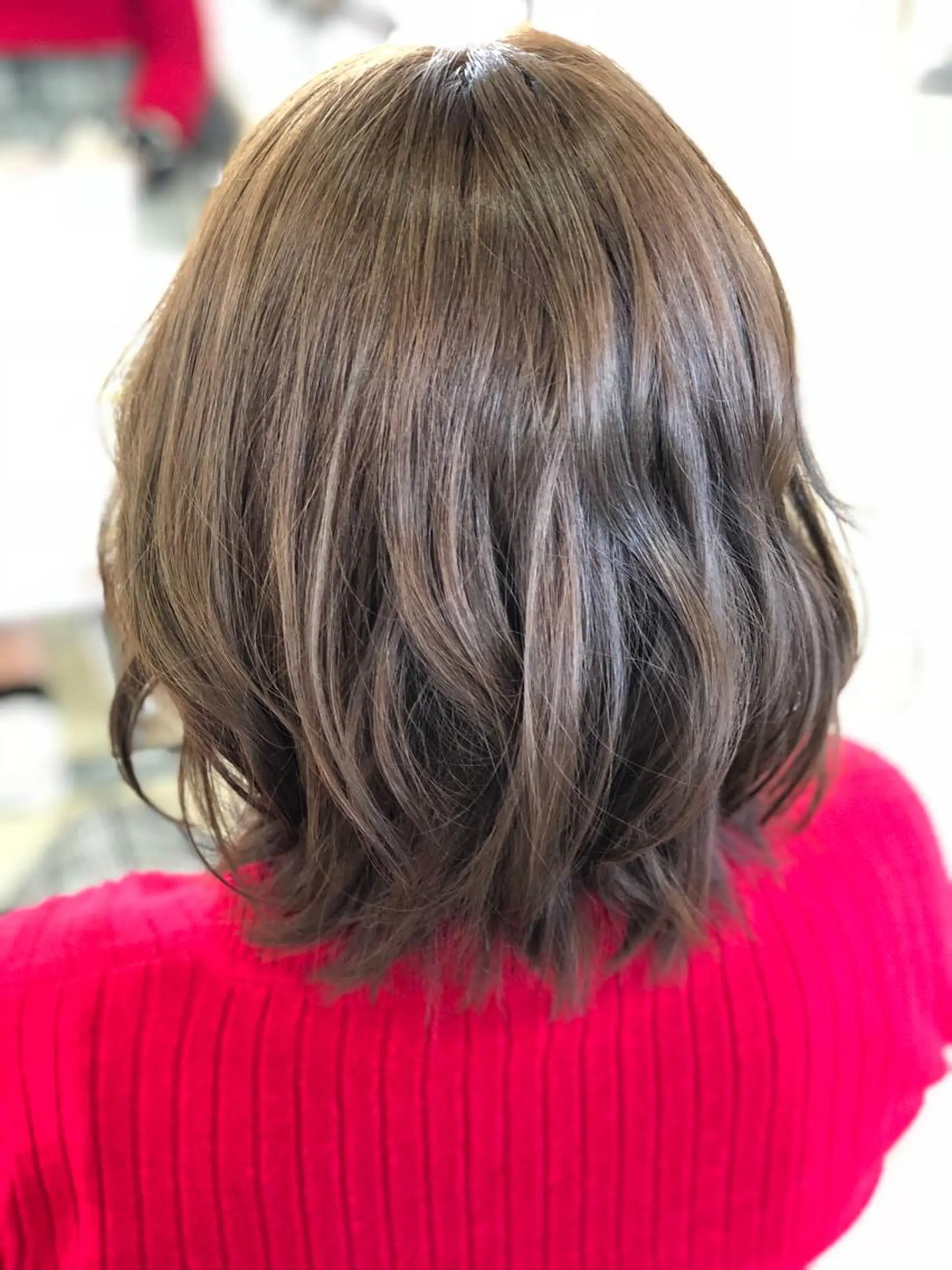 カラー 牧野 佳樹のヘアスタイル