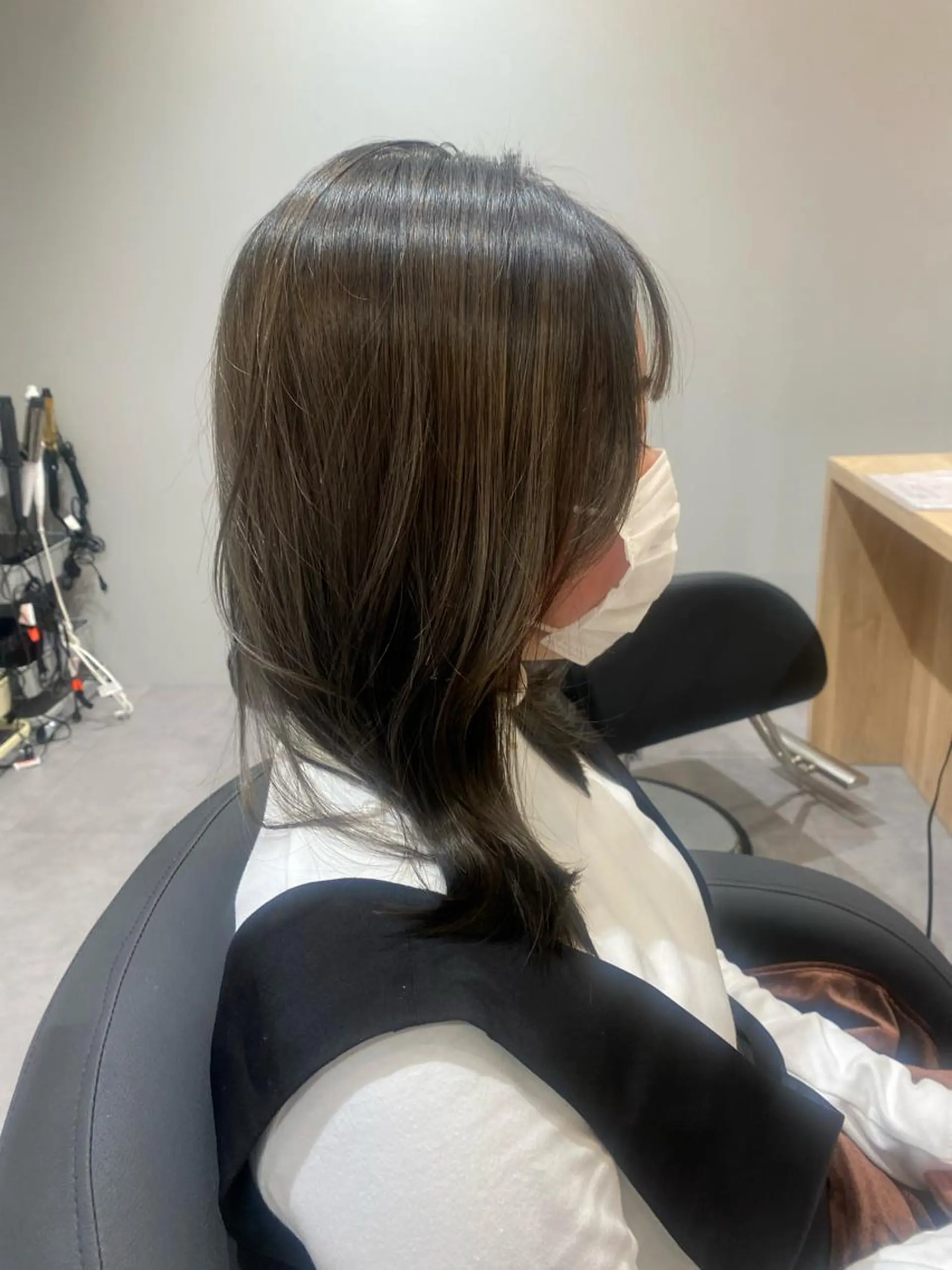 セミロング くびれヘア マスイ カイセイのヘアスタイル