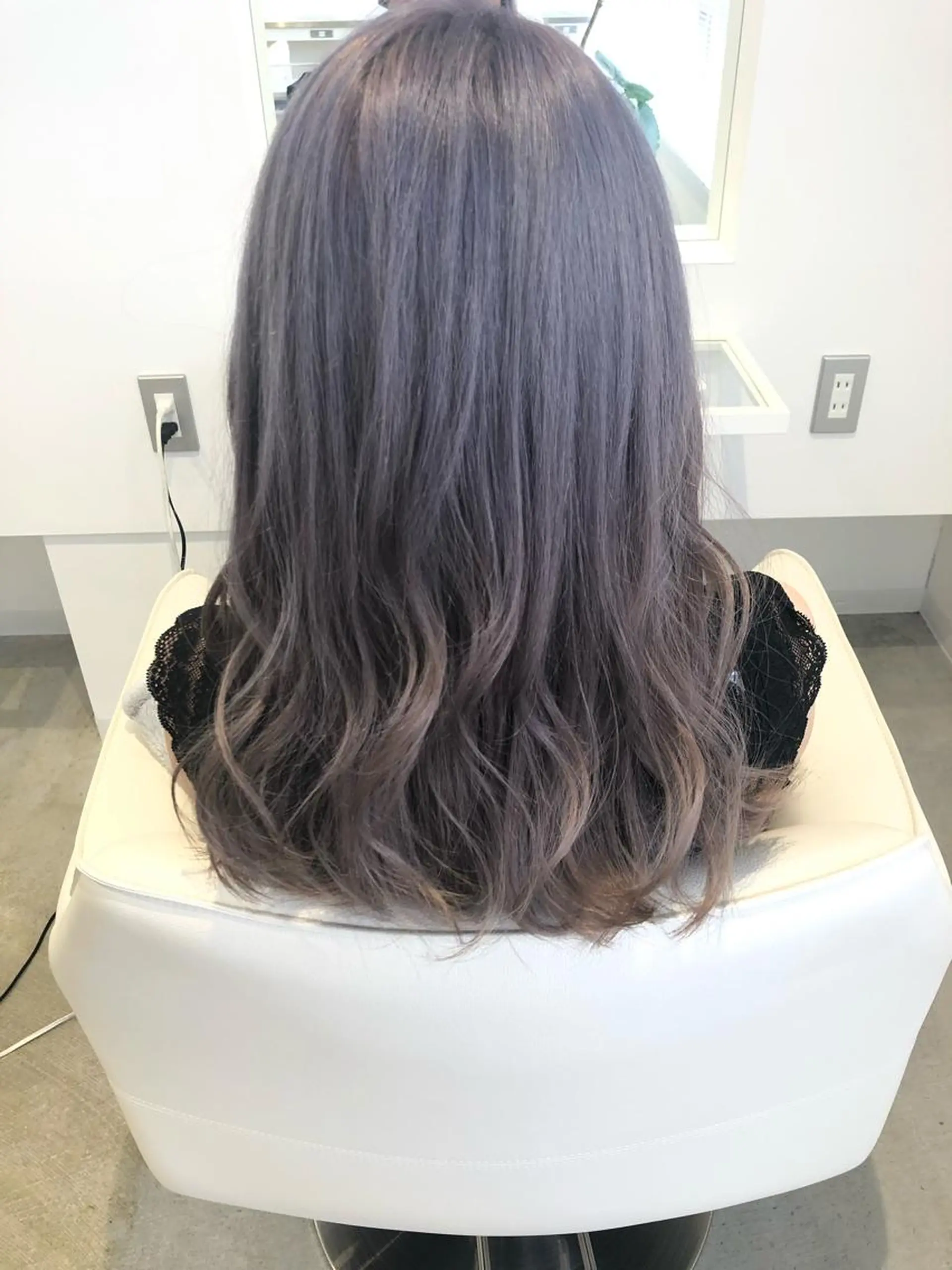 セミロング カラー 宮崎 睦のヘアスタイル