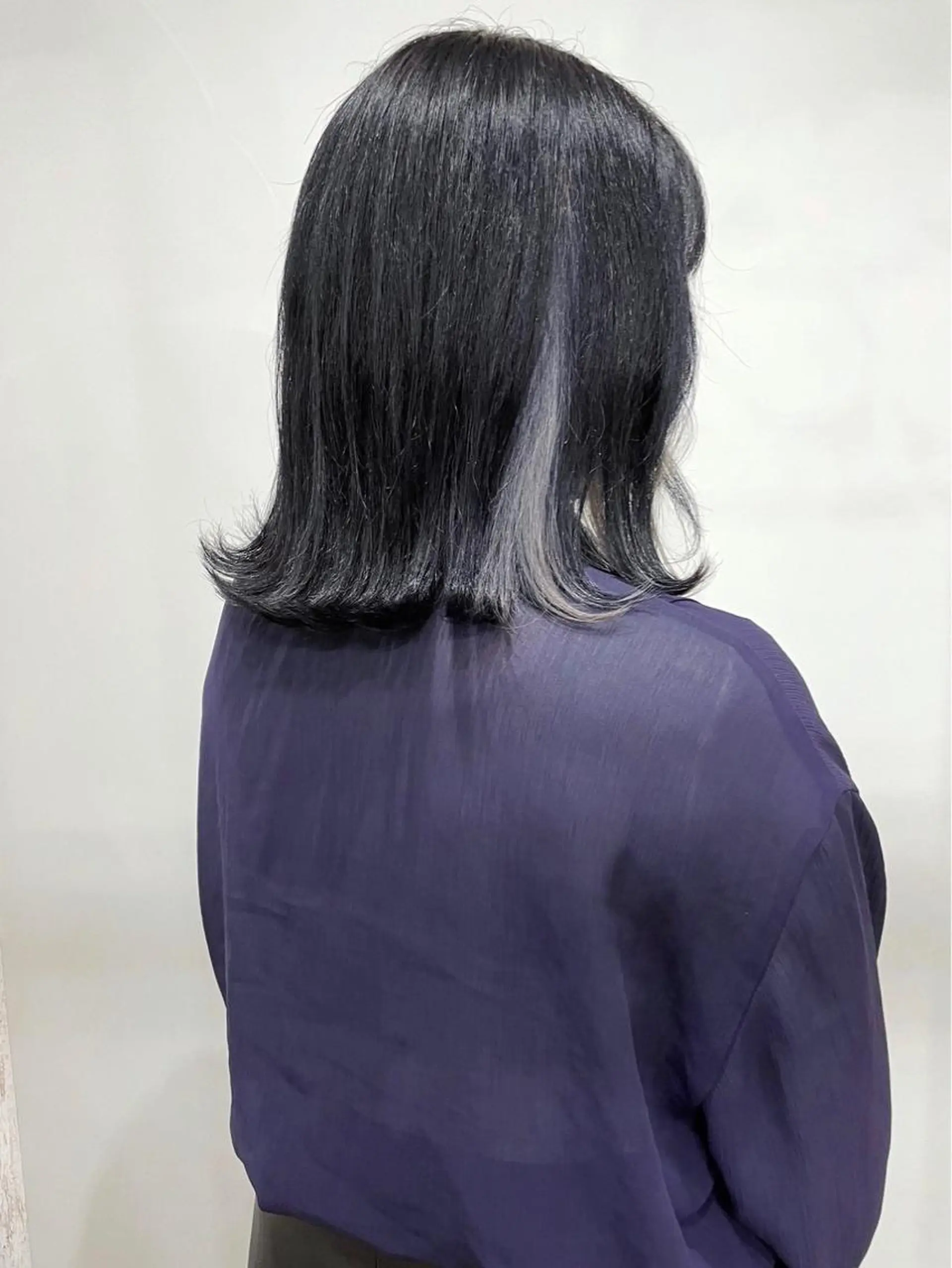 カラー white.所属・white.梅田 デザインカラー🦄のヘアスタイル