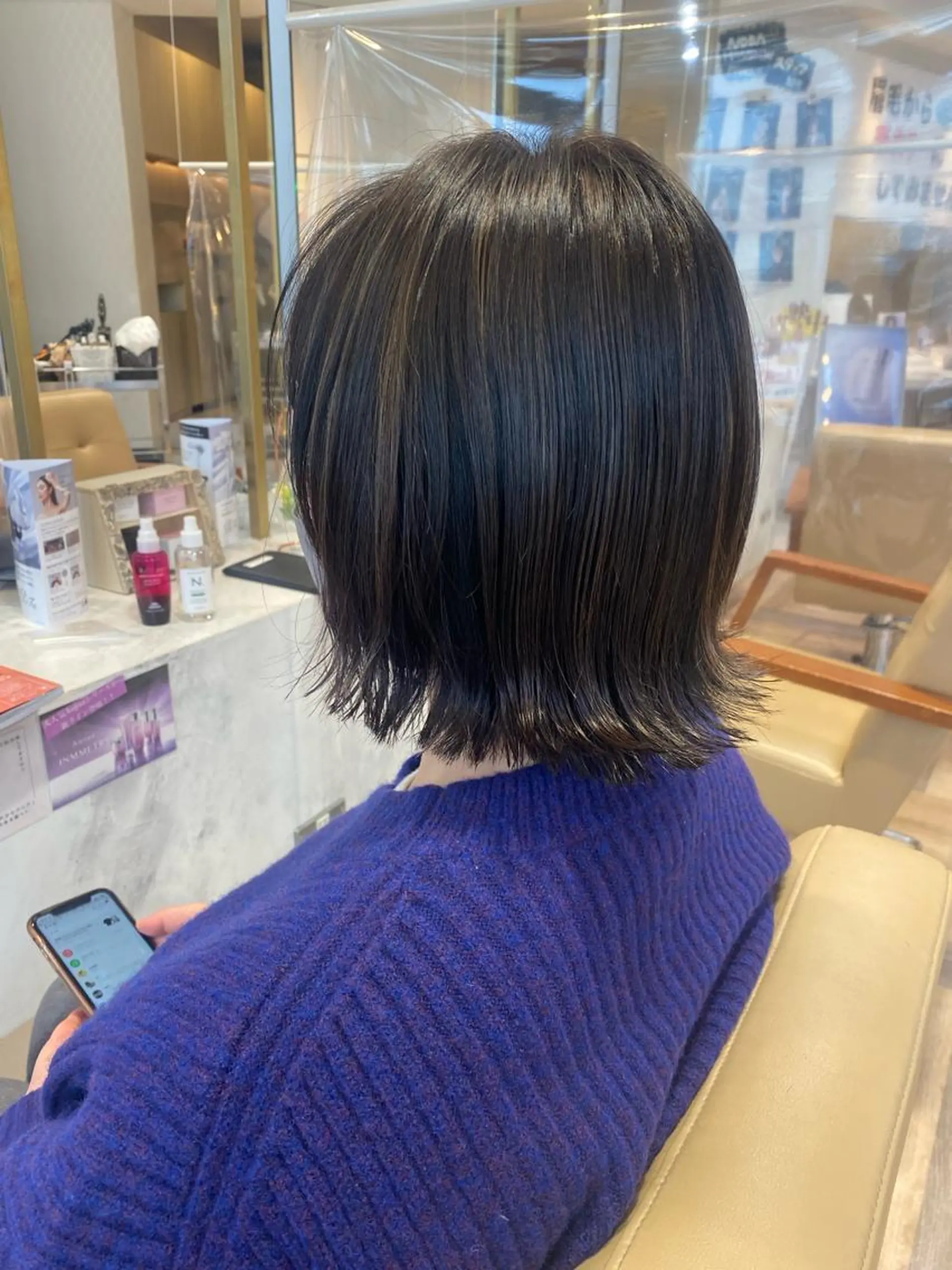 ショート カラー 切りっぱなしボブ ハイライトカラー ボブ ハイライト 三好 涼華のヘアスタイル