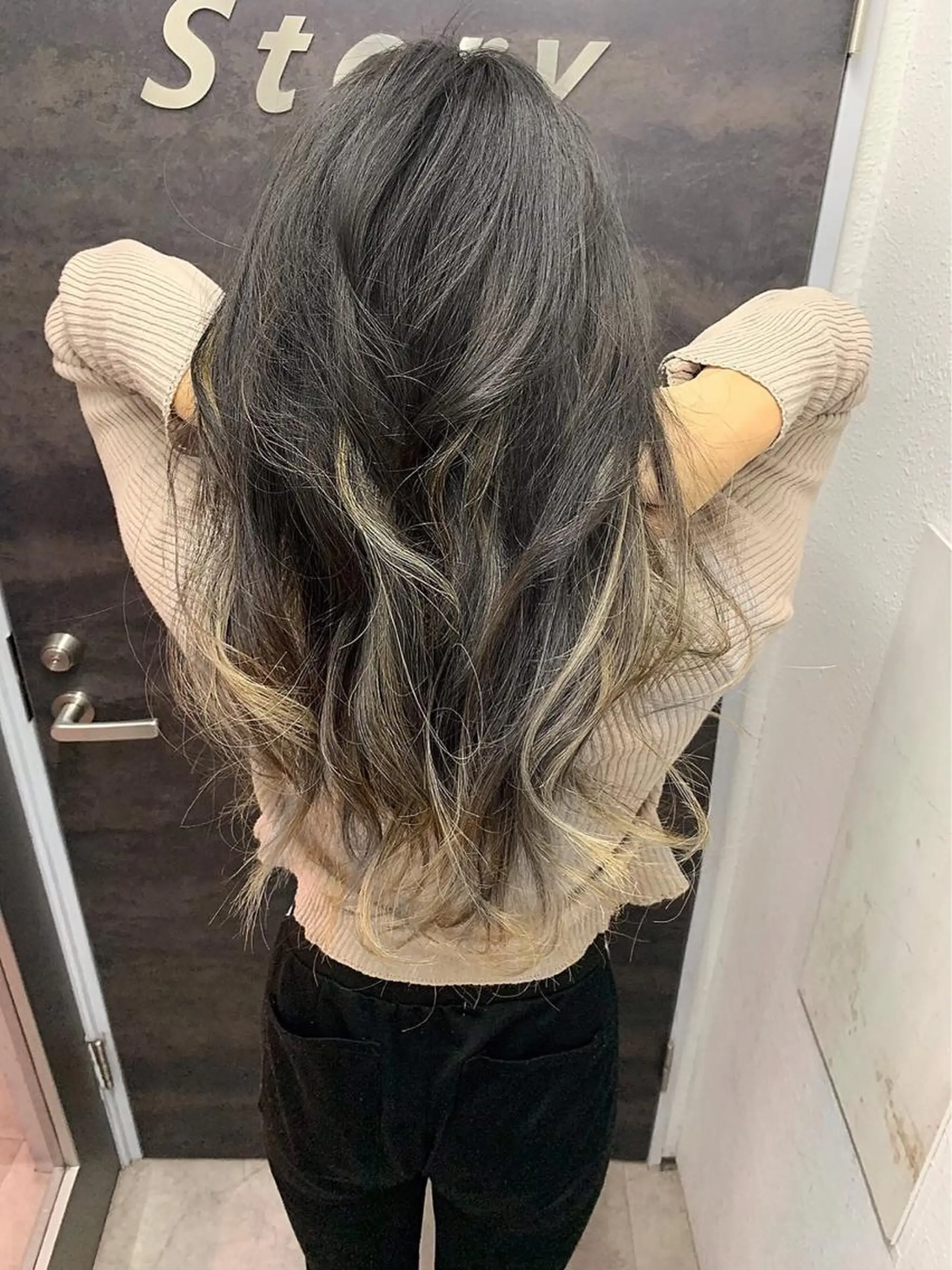 ミディアム 韓国/レイヤー 🪞SHE池袋🪞のヘアスタイル