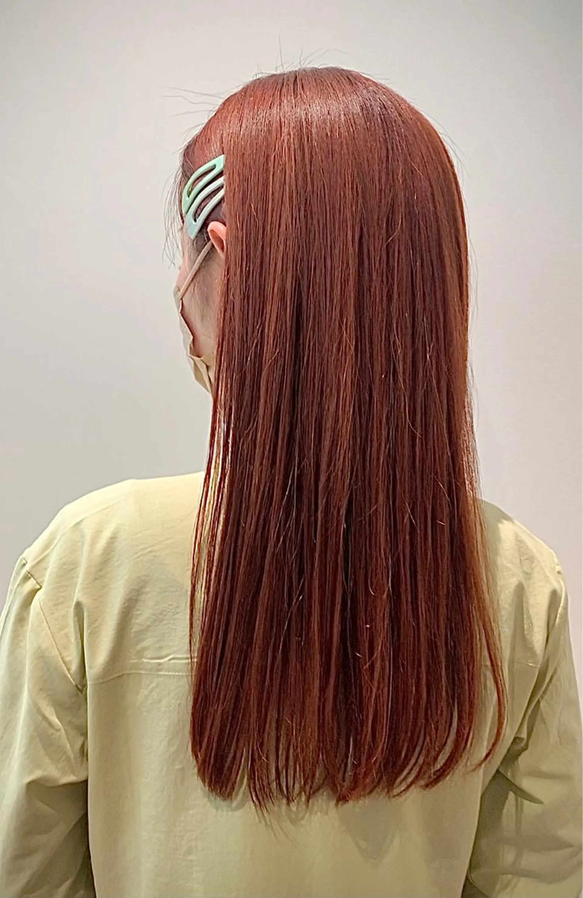 ミディアム カラー ヘアアレンジ ブリーチ オレンジ 透明感カラー/ボブ 今気になること占う人のヘアスタイル