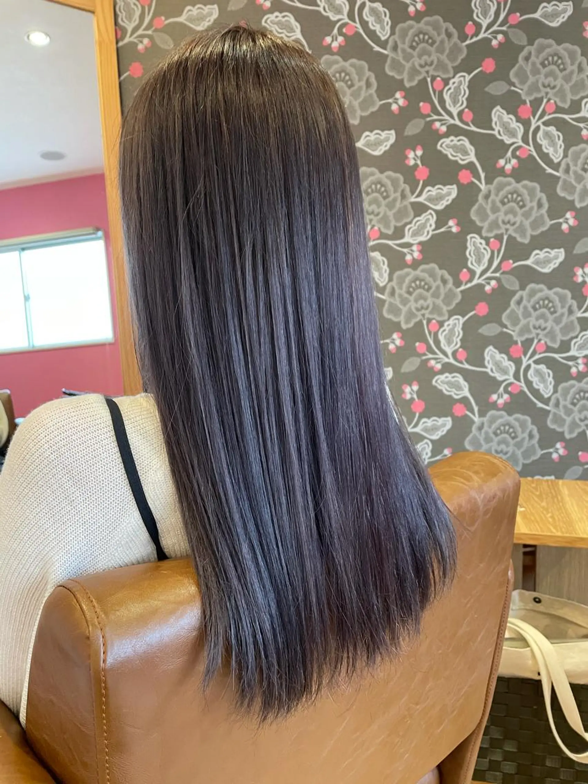 ロング ハイライト 髪質改善 ロング 縮毛矯正 カット ヘアカラー トリートメント 北九州美容室 🕊️わかな✂︎のヘアスタイル