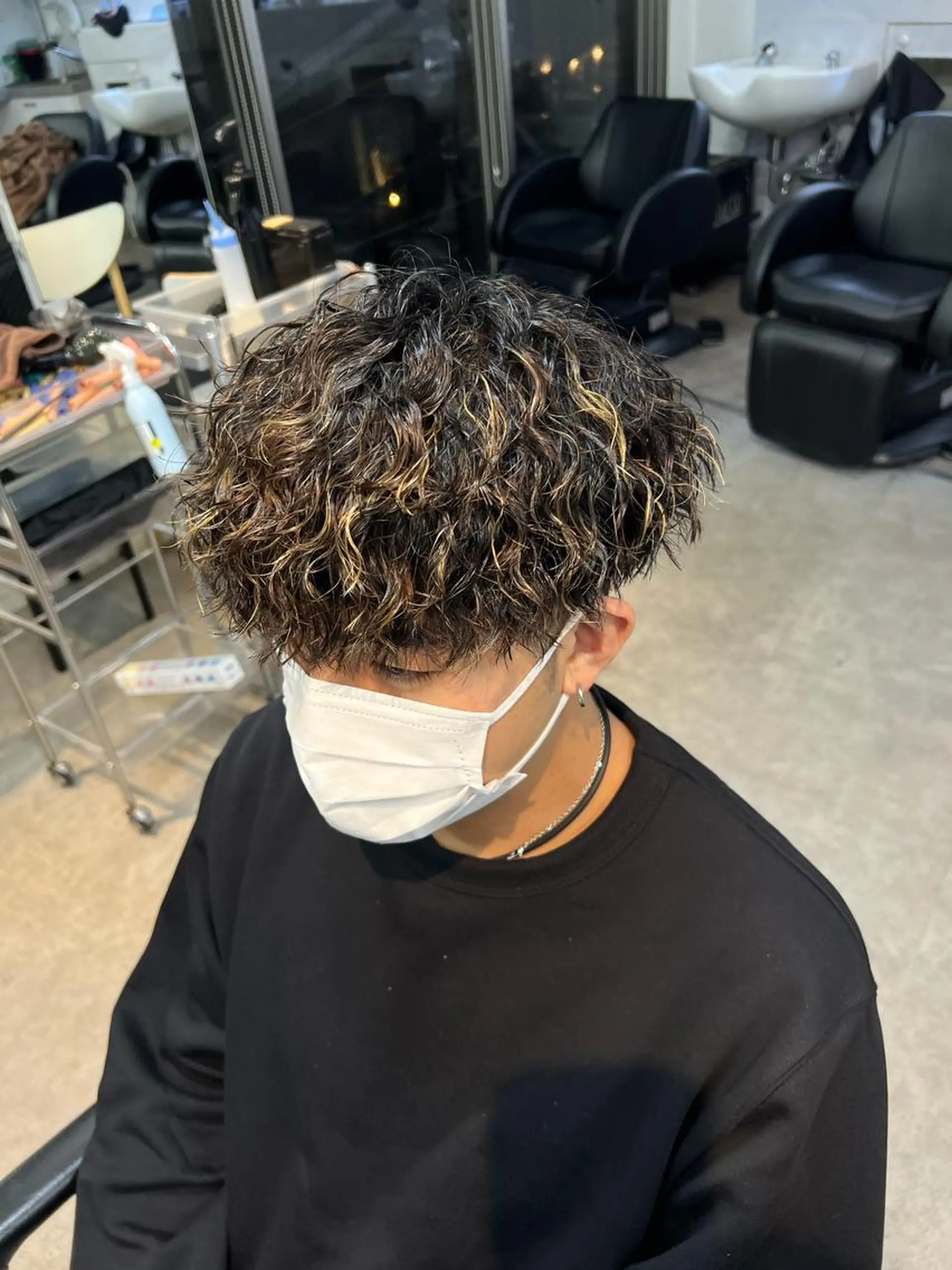 ショート カラー パーマ ヘアアレンジ メンズ キッズ ネイル マツエク・マツパ アイブロウ メンズハイライト ハイライトカラー メンズアイブロウ ハイライト メンズネイル ショートヘア原宿 fifth コシのヘアスタイル