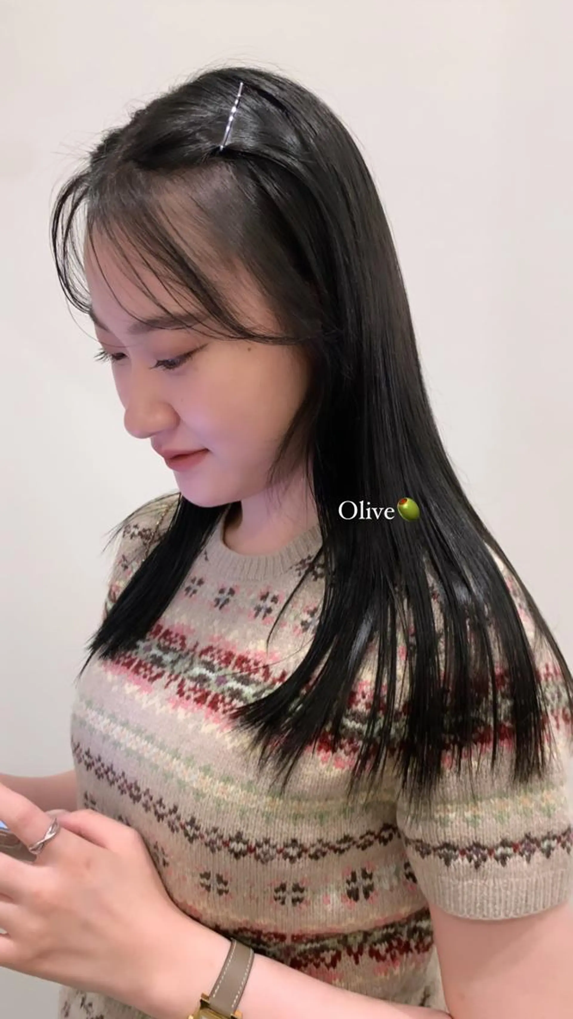 ロング カラー 透明感カラー ヘアカラー トリートメント 落合希 Olivebeigeのヘアスタイル