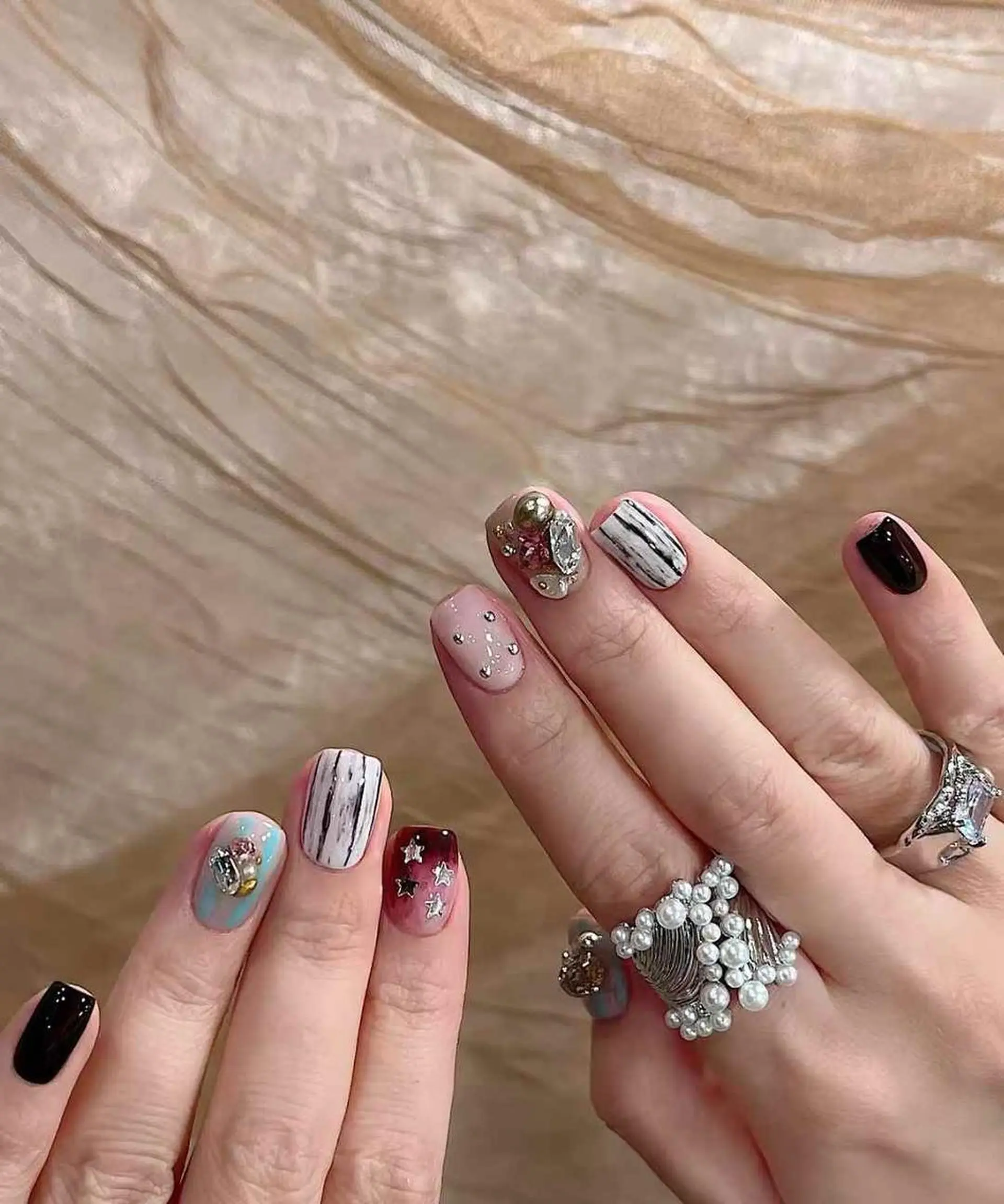 ネイル VIVIAN リサのネイルデザイン