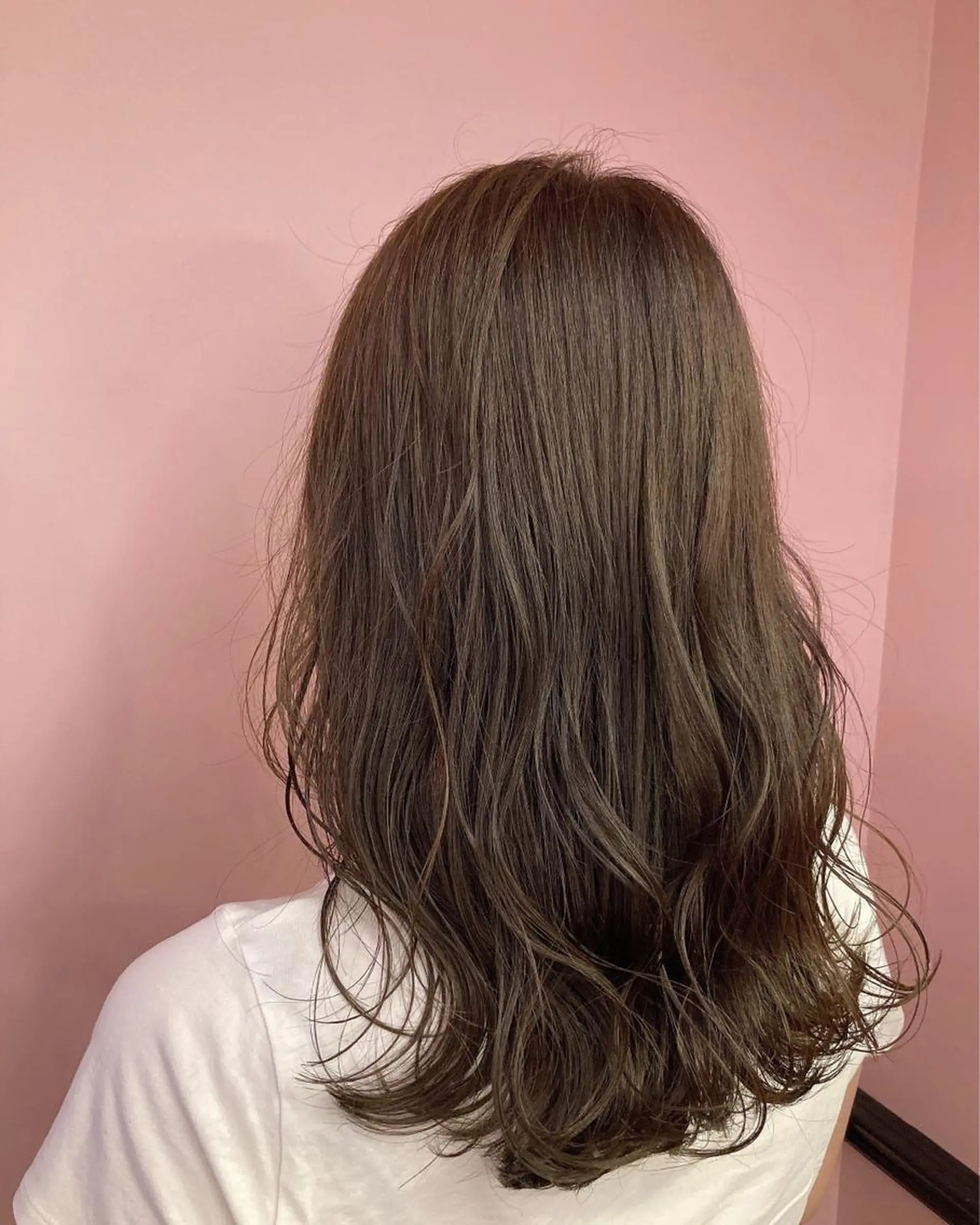 セミロング カラー アッシュ ベージュカラー カット ヘアカラー トリートメント ✨髪質改善縮毛矯正✨ 宇田川修平のヘアスタイル