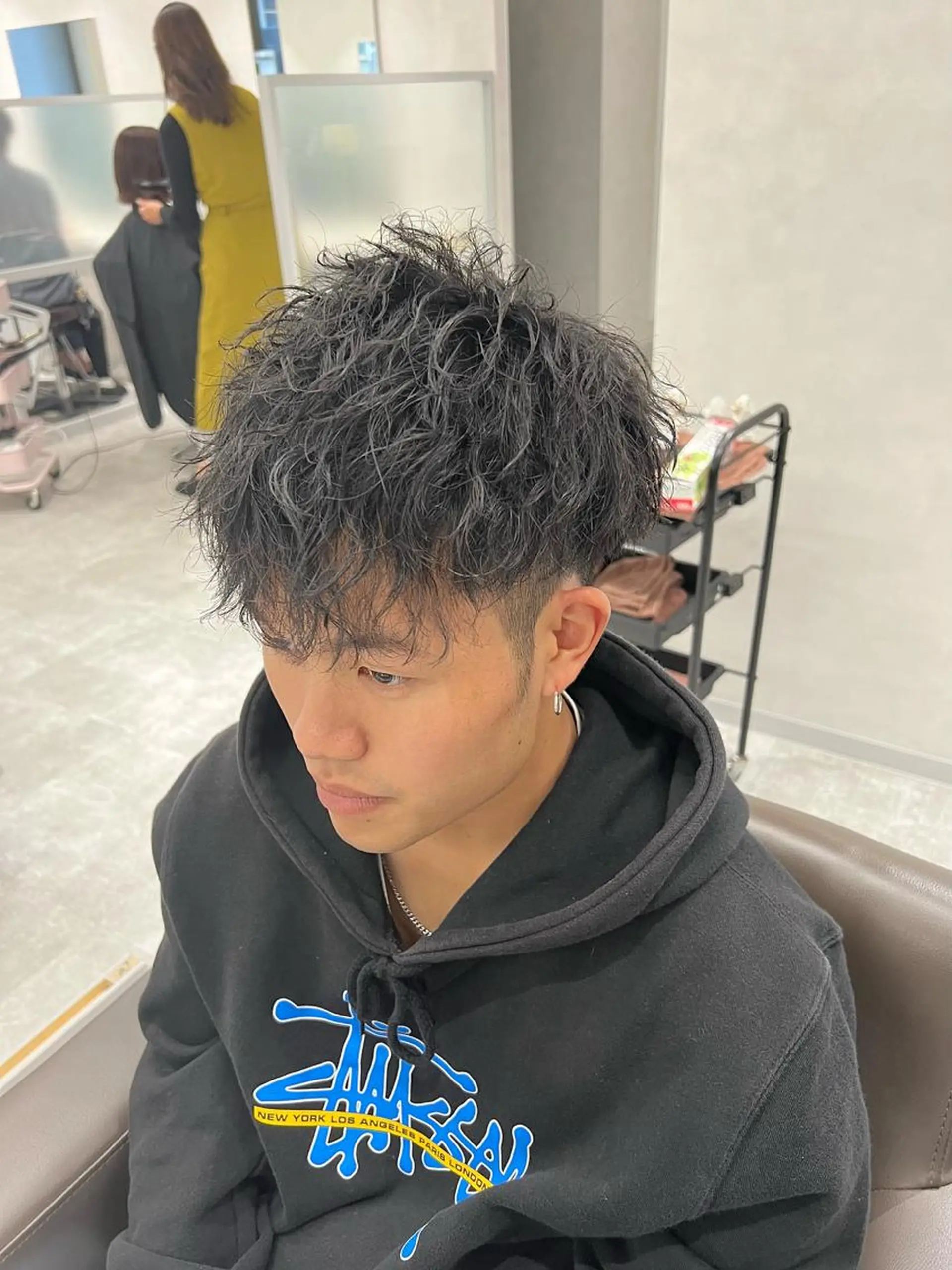 ショート カラー パーマ メンズ 関西センターパート メンズモデル募集のヘアスタイル