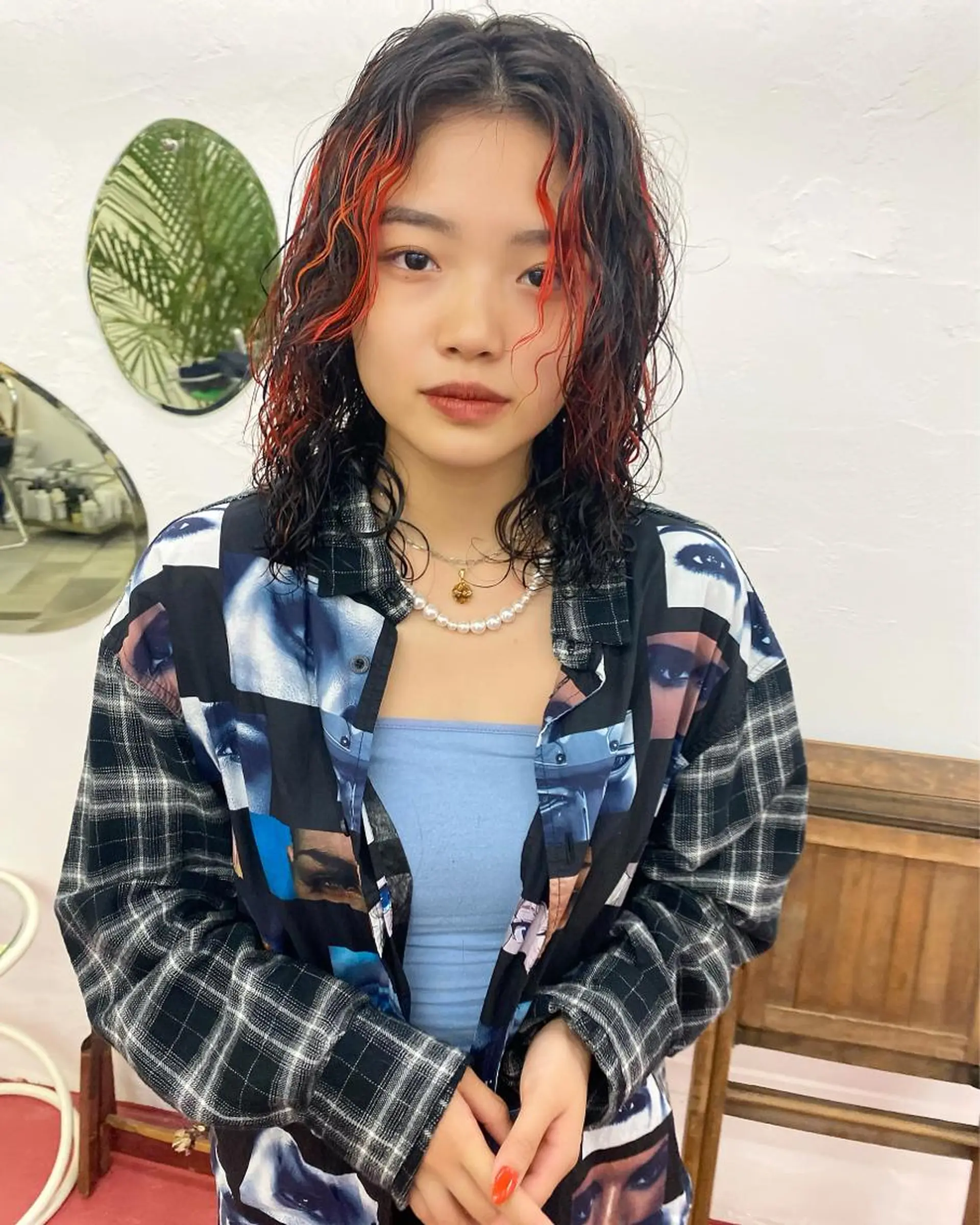 セミロング パーマ カット パーマ トリートメント qiie/ワンカラー インナーカラーのヘアスタイル