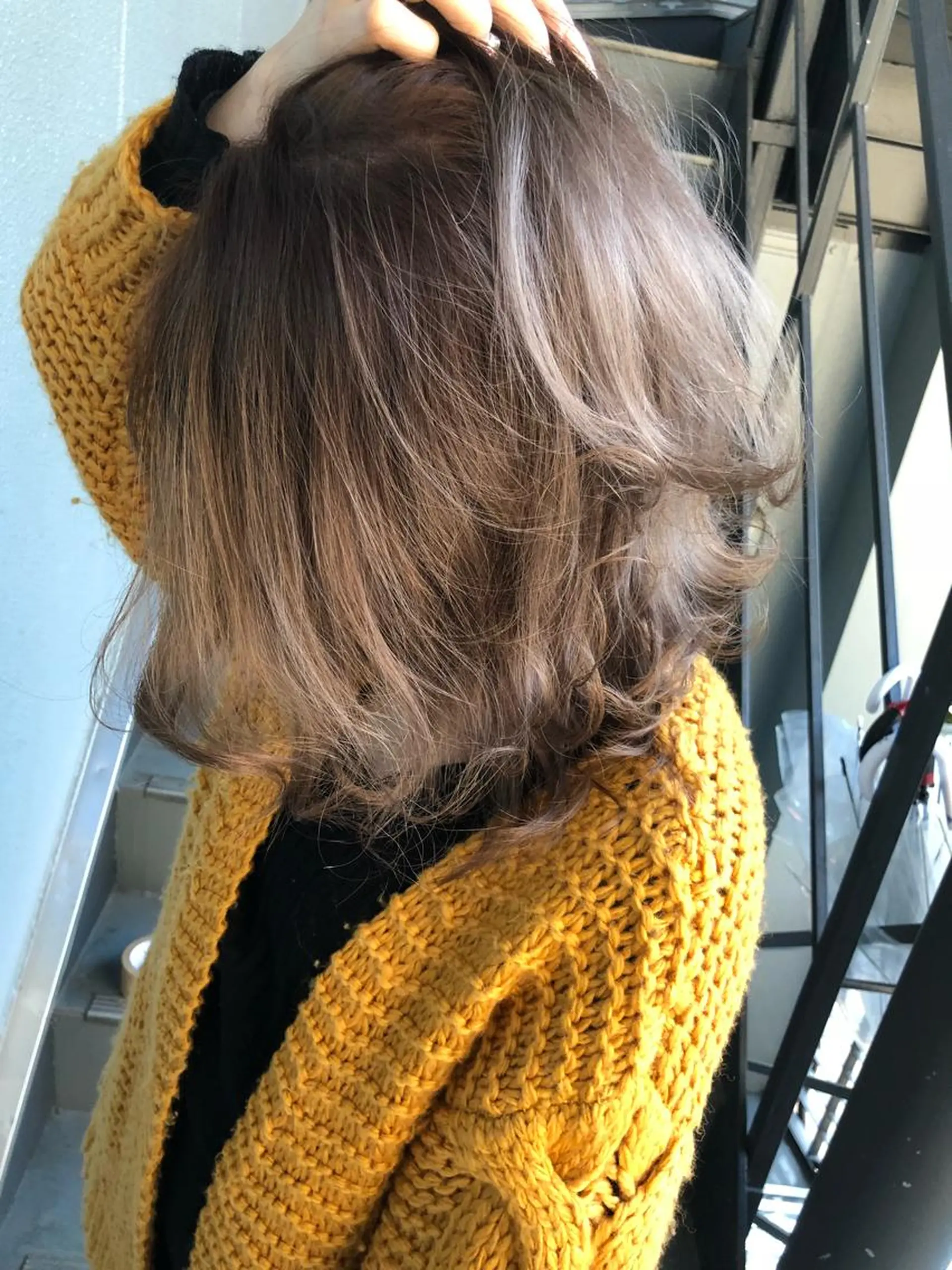 ミディアム カラー バレイヤージュ ベージュカラー レイヤーカット ヘアカラー PSY(サイ)池袋 金田尚久🎨のヘアスタイル