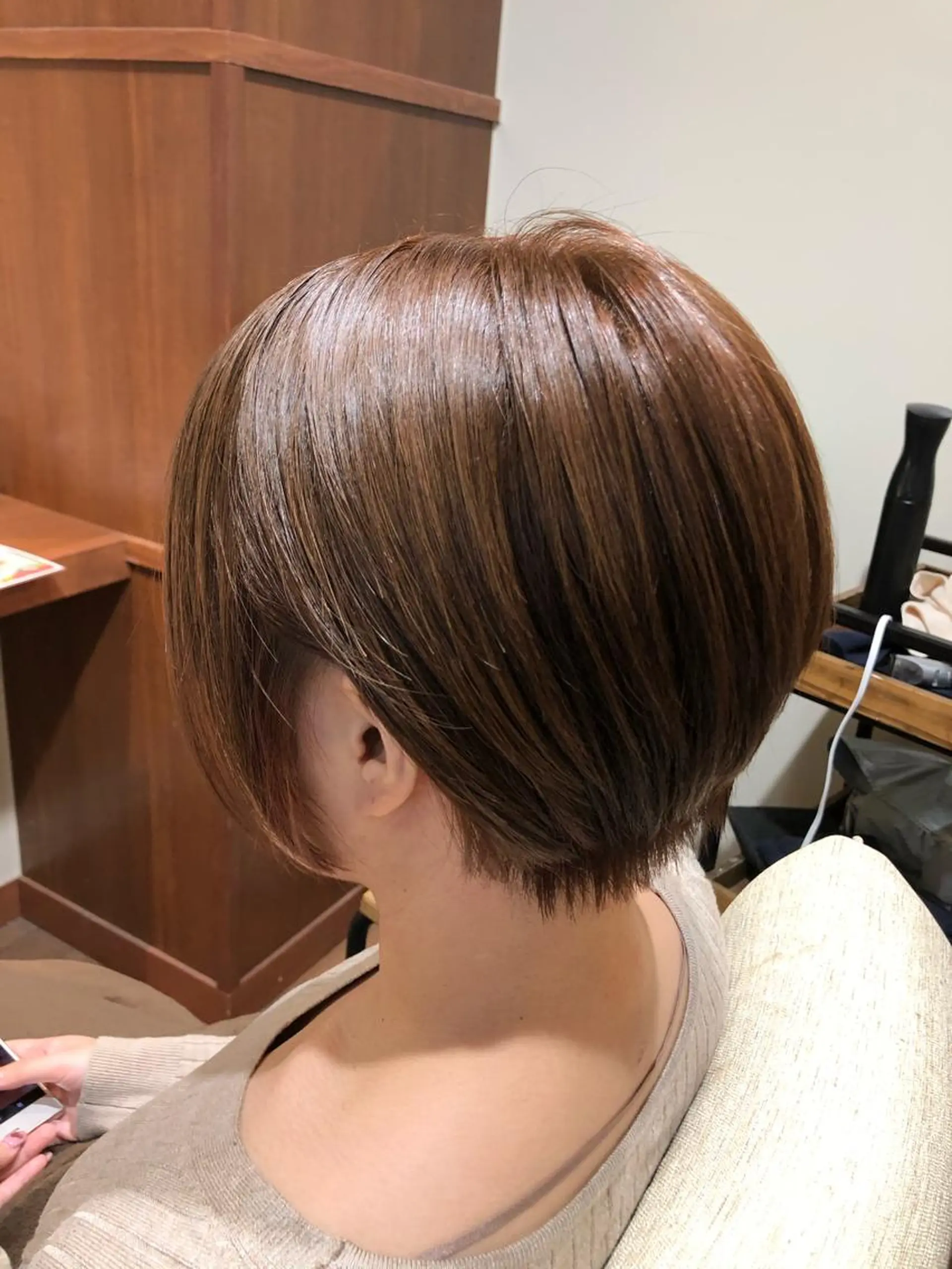 ショート カラー カット ヘアカラー トリートメント 💓シールエクステ ルミエールのヘアスタイル