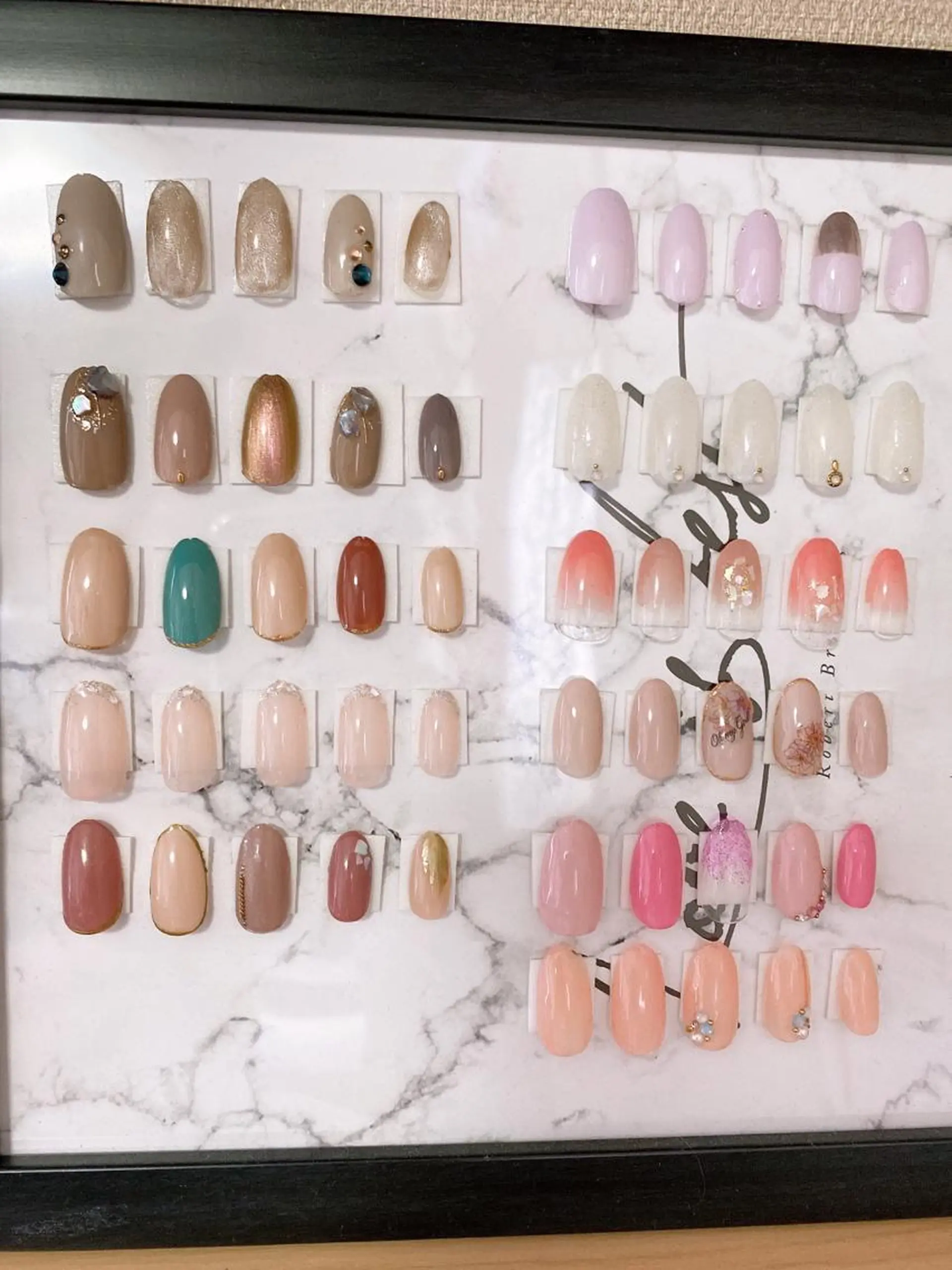 ネイル フットネイル ジェルネイル グリーン ブライダルネイル ハンドネイル 42周年ビューティ myroomのエステ・リラクイメージ