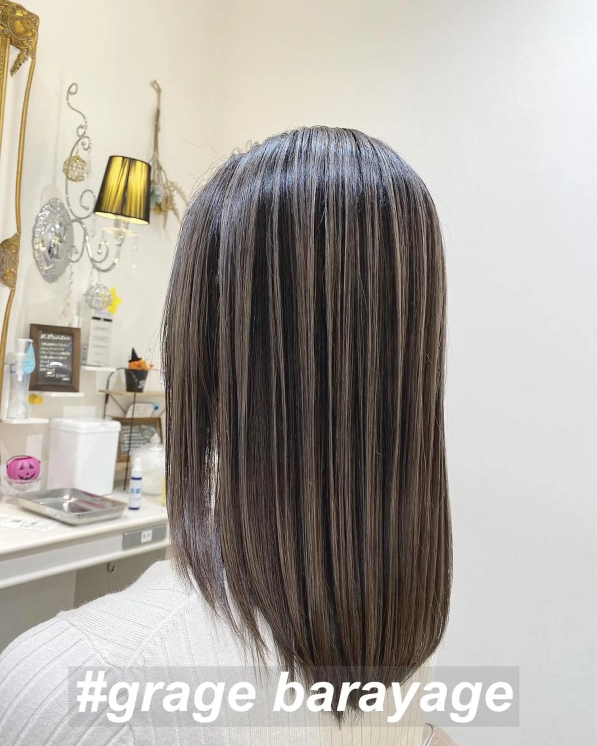 セミロング カラー バレイヤージュ グレージュ レイヤーカット カット ヘアカラー トリートメント 山崎俊輔/髪質改善 /バレイヤージュのヘアスタイル