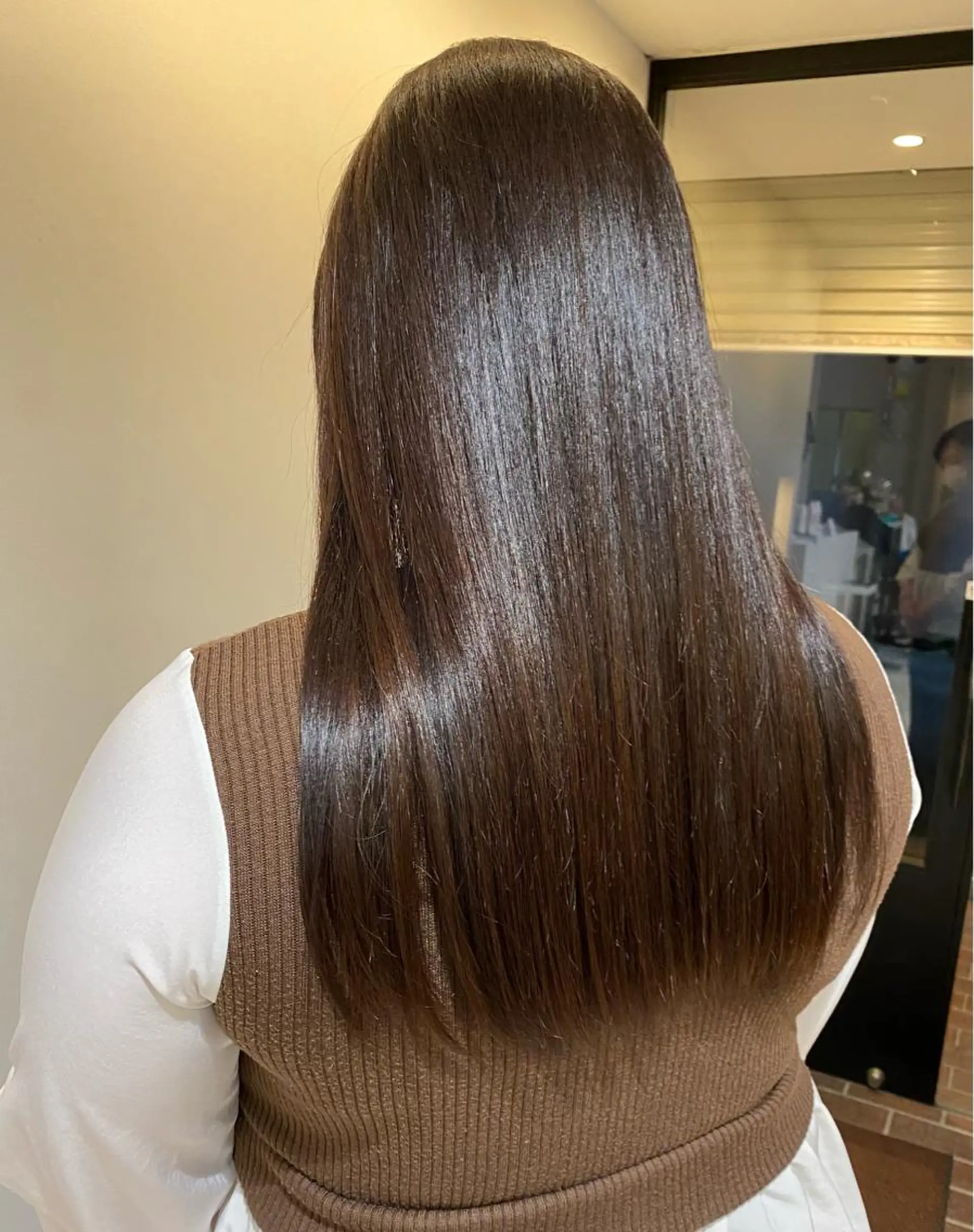 ロング 酸性ストレート タナカ レイヤのヘアスタイル