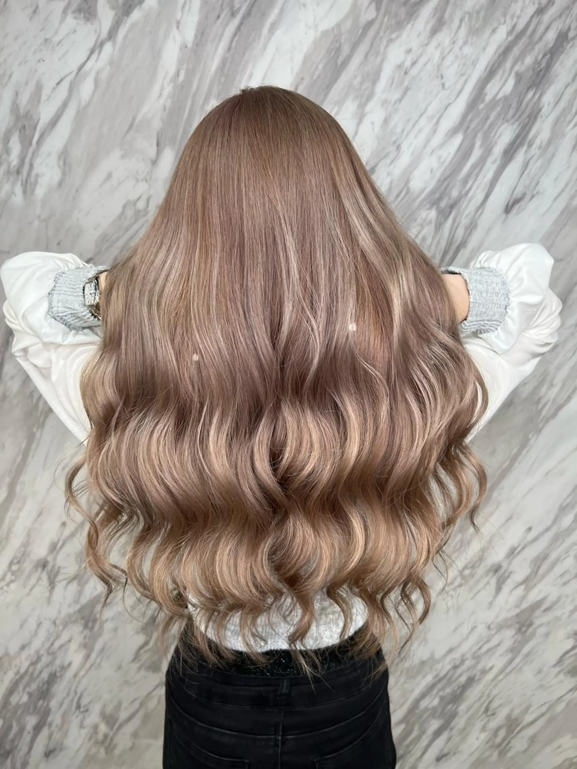 ロング カラー ヘアアレンジ 透明感カラー ヘアカラー トリートメント 🌈カラー特化 ハイトーンけいと🌈のヘアスタイル