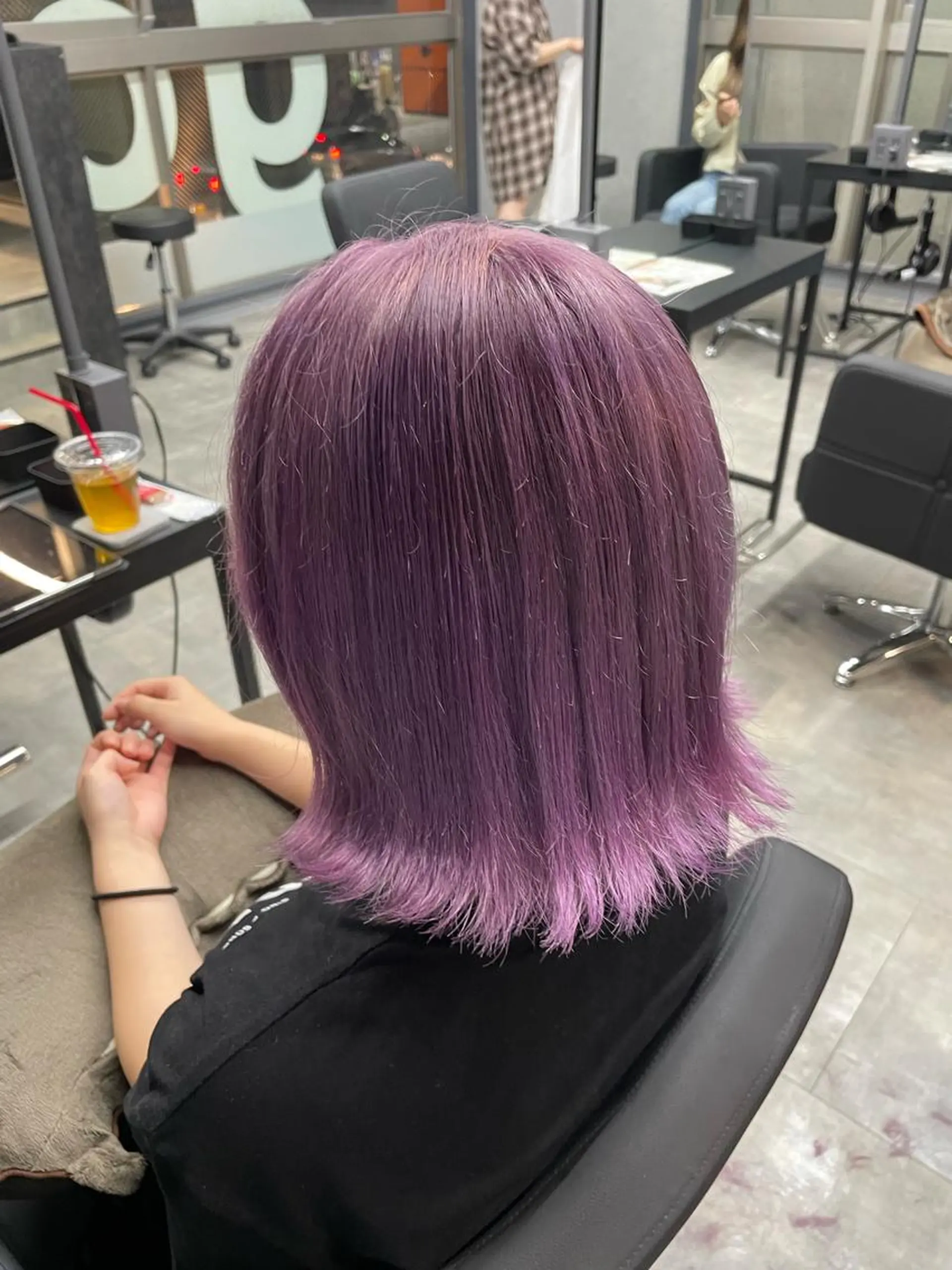 ショート カラー アッシュ ブリーチ インナーカラー ラベンダーカラー ラベンダーアッシュ 朝倉 海斗のヘアスタイル