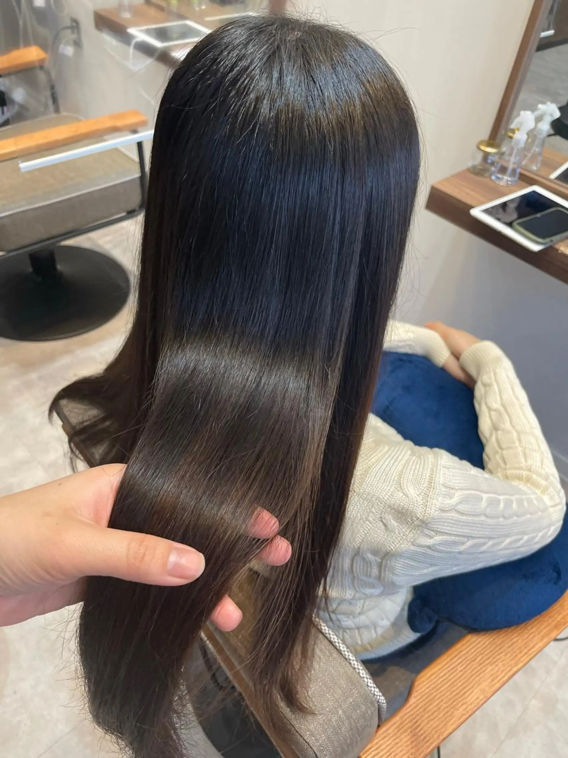 ロング カット ヘアカラー N°rico川喜田 里衣のヘアスタイル