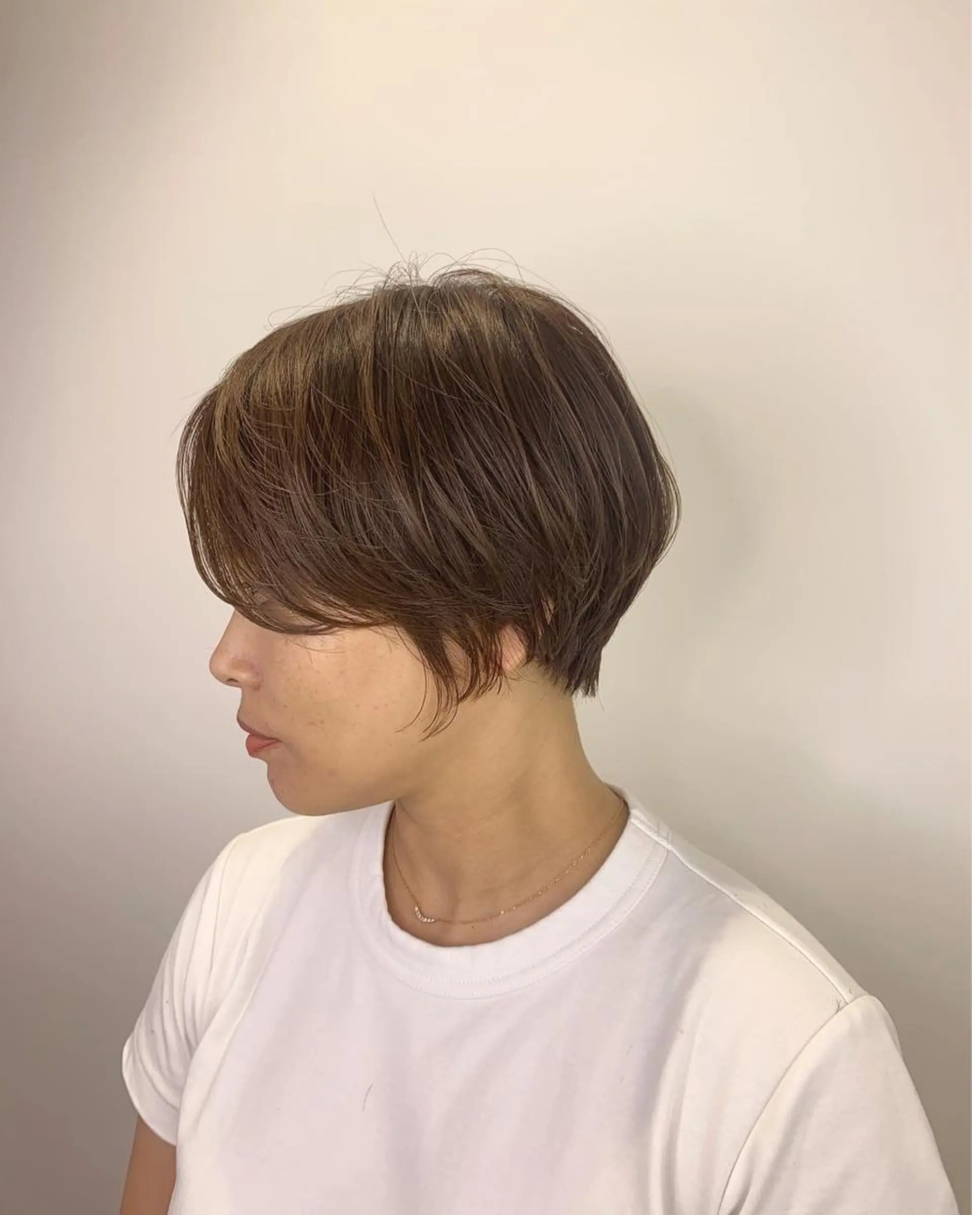ショート カラー ショートボブ グレージュ ミルクティーグレージュ ボブ ショートヘア SALOWIN神戸三宮店所属・【美髪を叶える】中谷 彰宏（アキ)のヘアスタイル