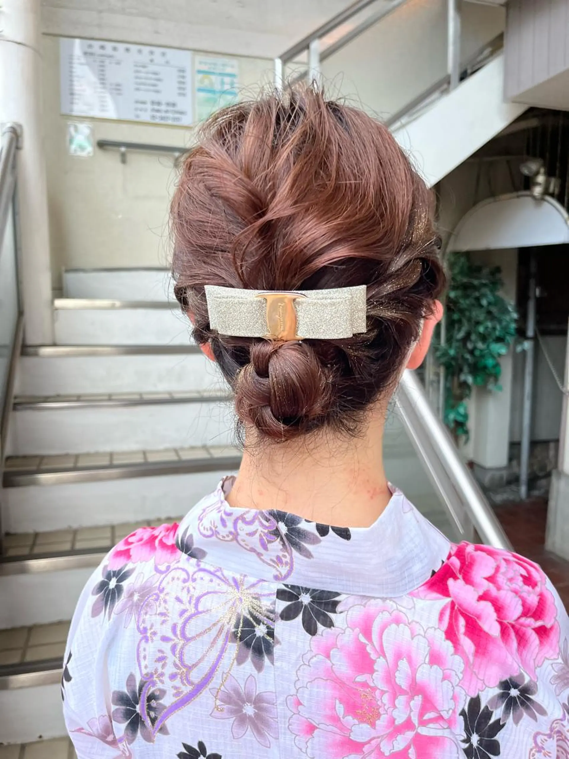 ミディアム ヘアアレンジ ウスイマイコ カット/ケアカラーのヘアスタイル