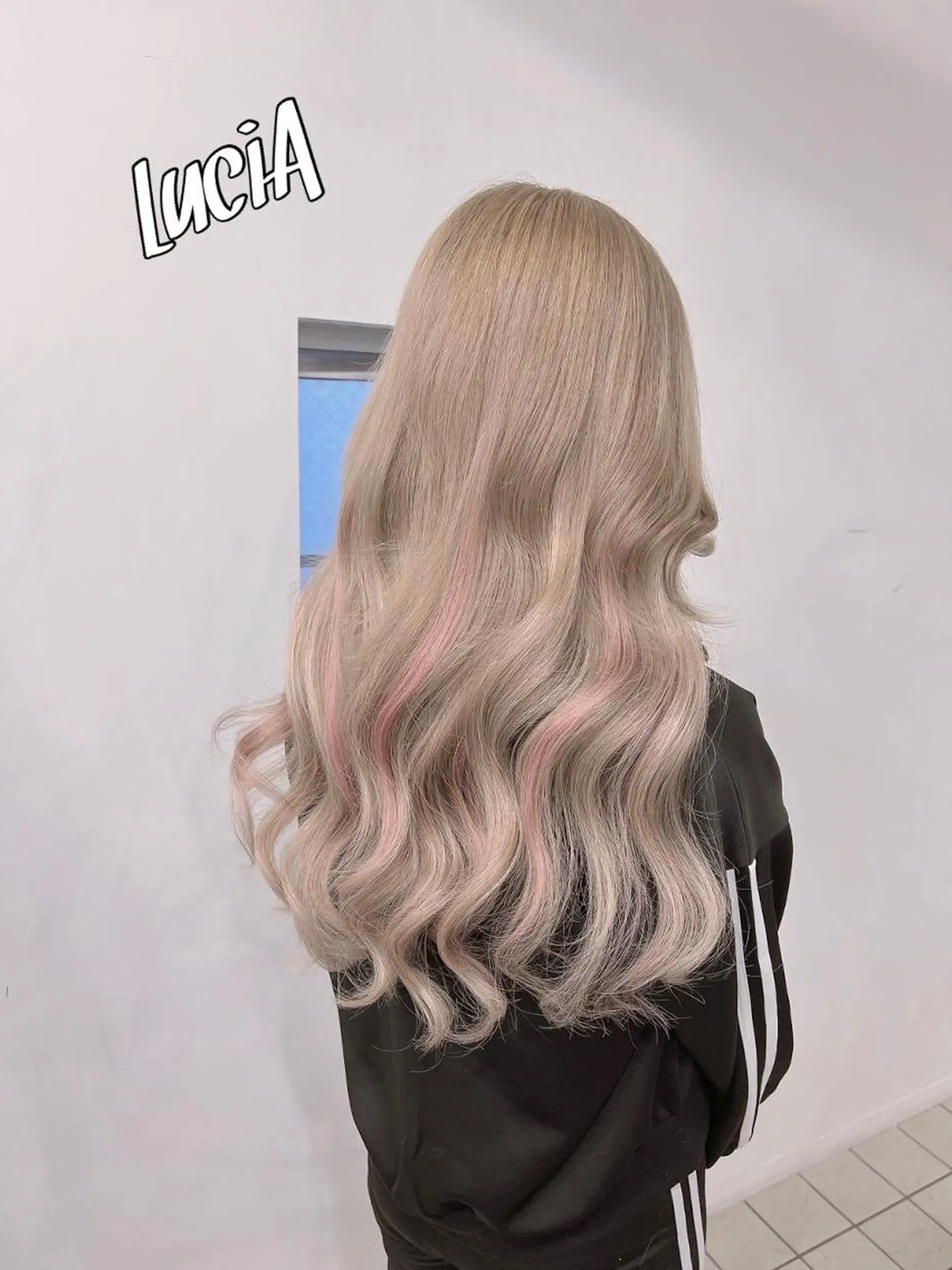 ロング カラー LuciA/エクステ カラーのヘアスタイル