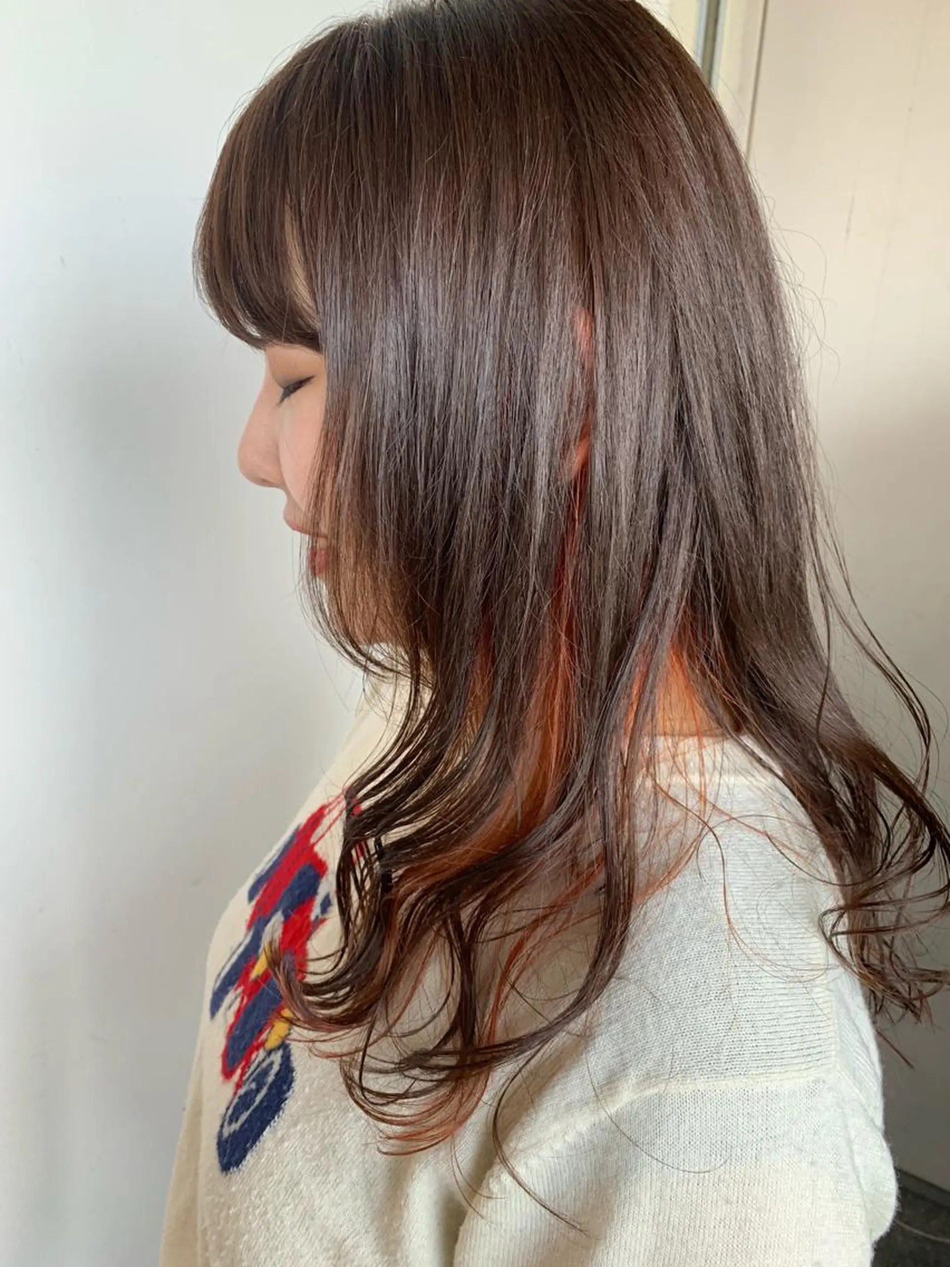 カラー mu ku.のヘアスタイル