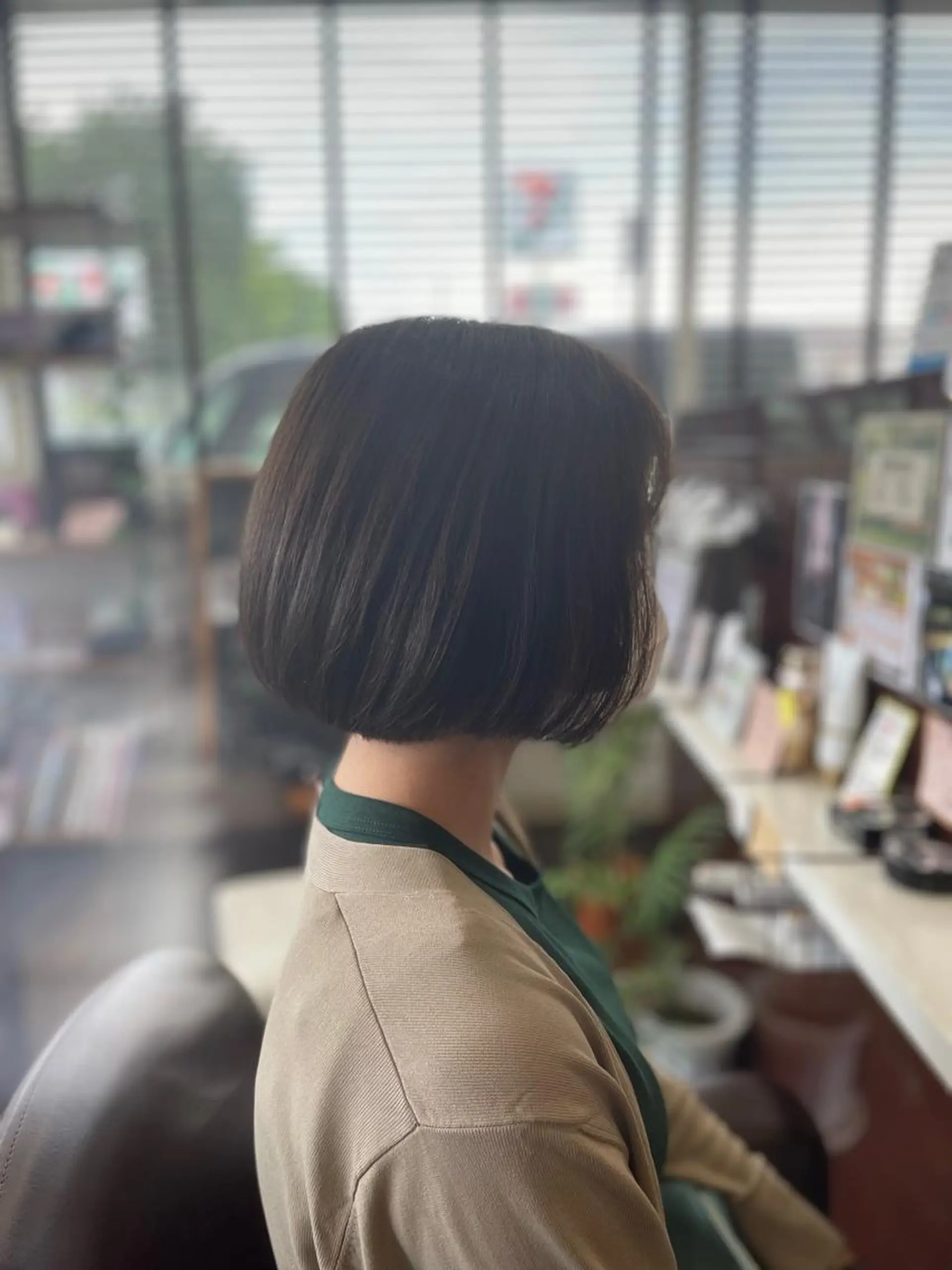 ミディアム 小顔カット 菊田 悠斗のヘアスタイル