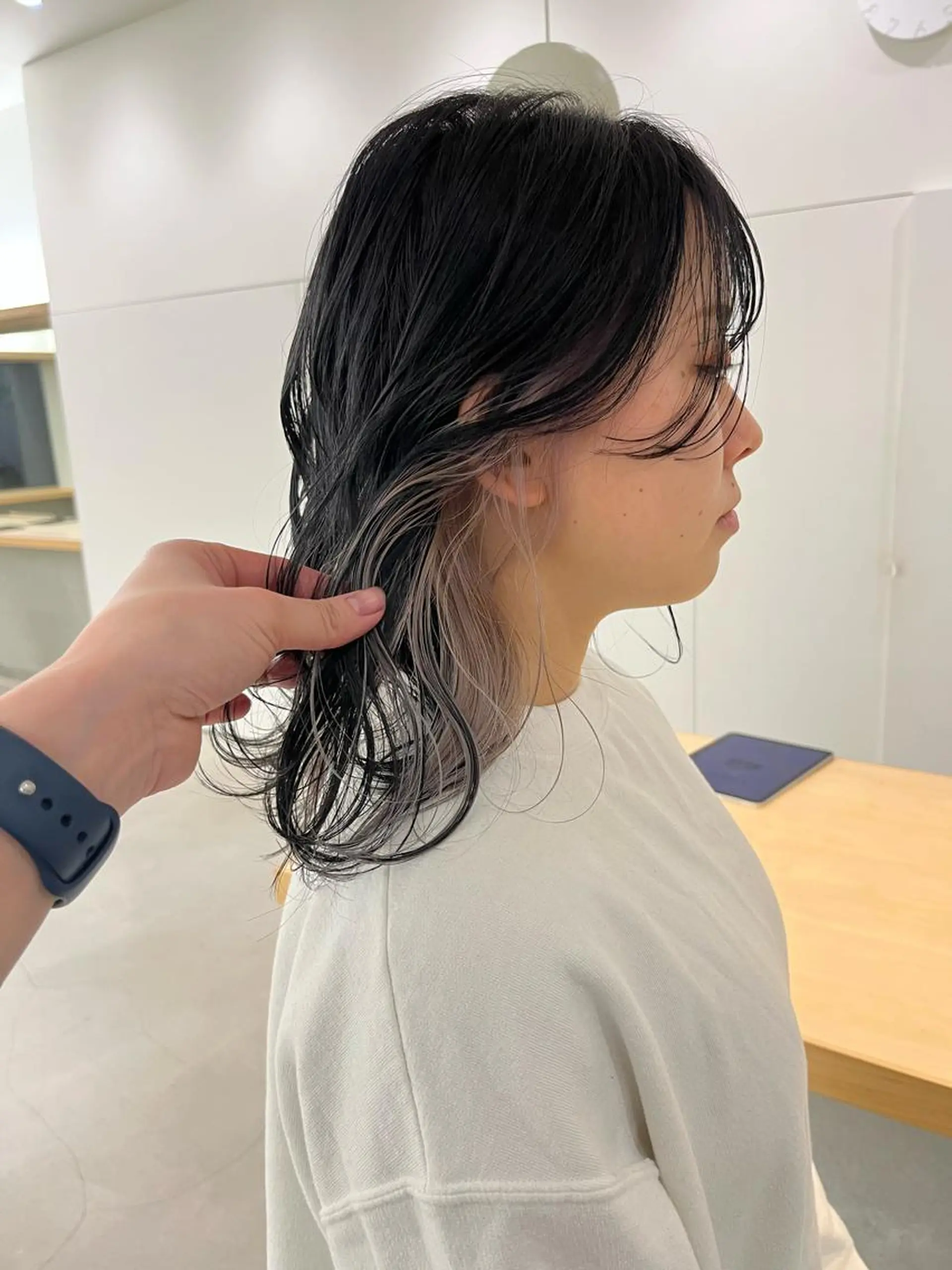 カラー 瀬長なおみ U too e'sのヘアスタイル