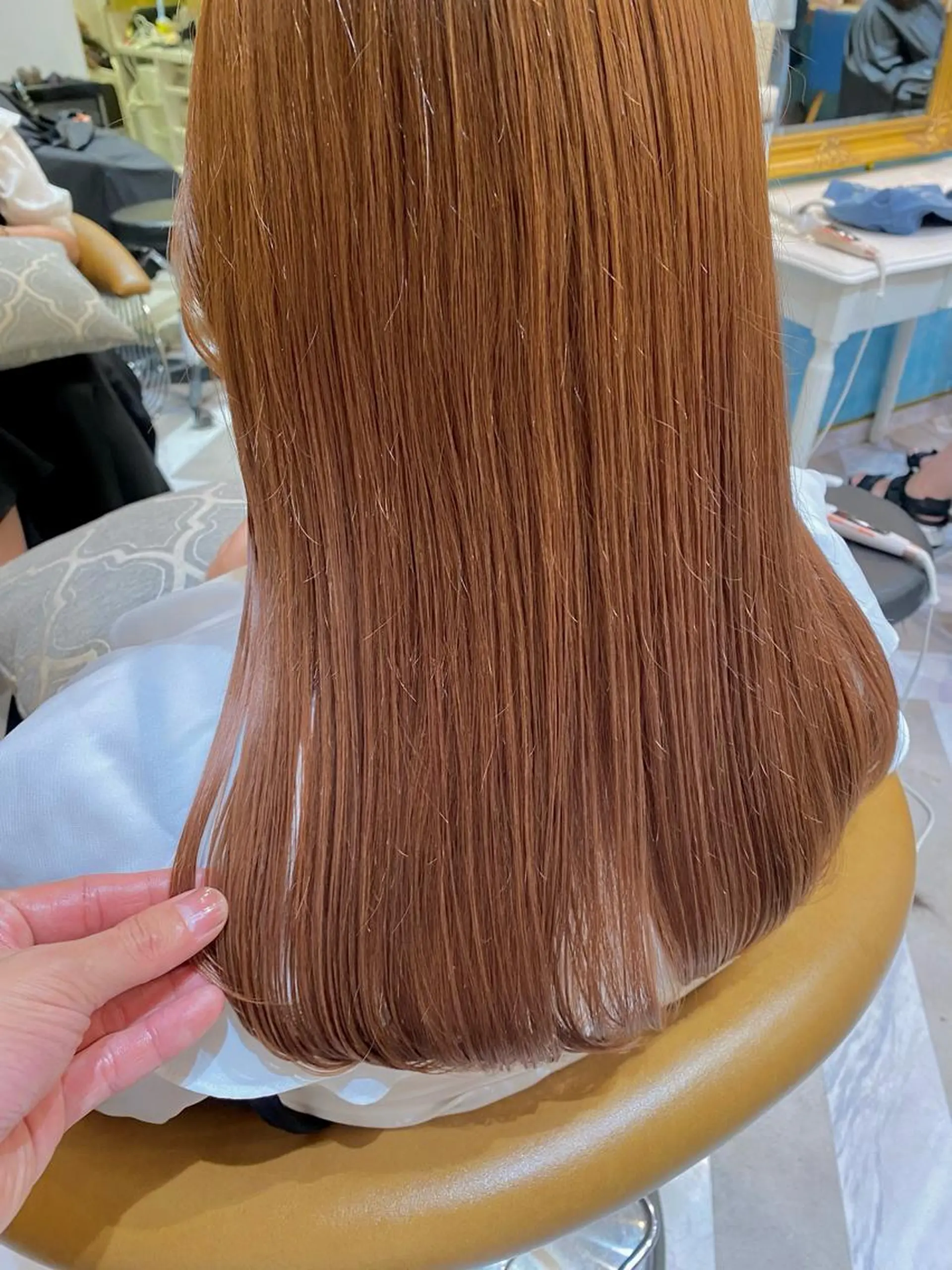 ミディアム カラー ヘアカラー トリートメント 顔周り/ブリーチなし /縮毛矯正🫧伊勢のヘアスタイル