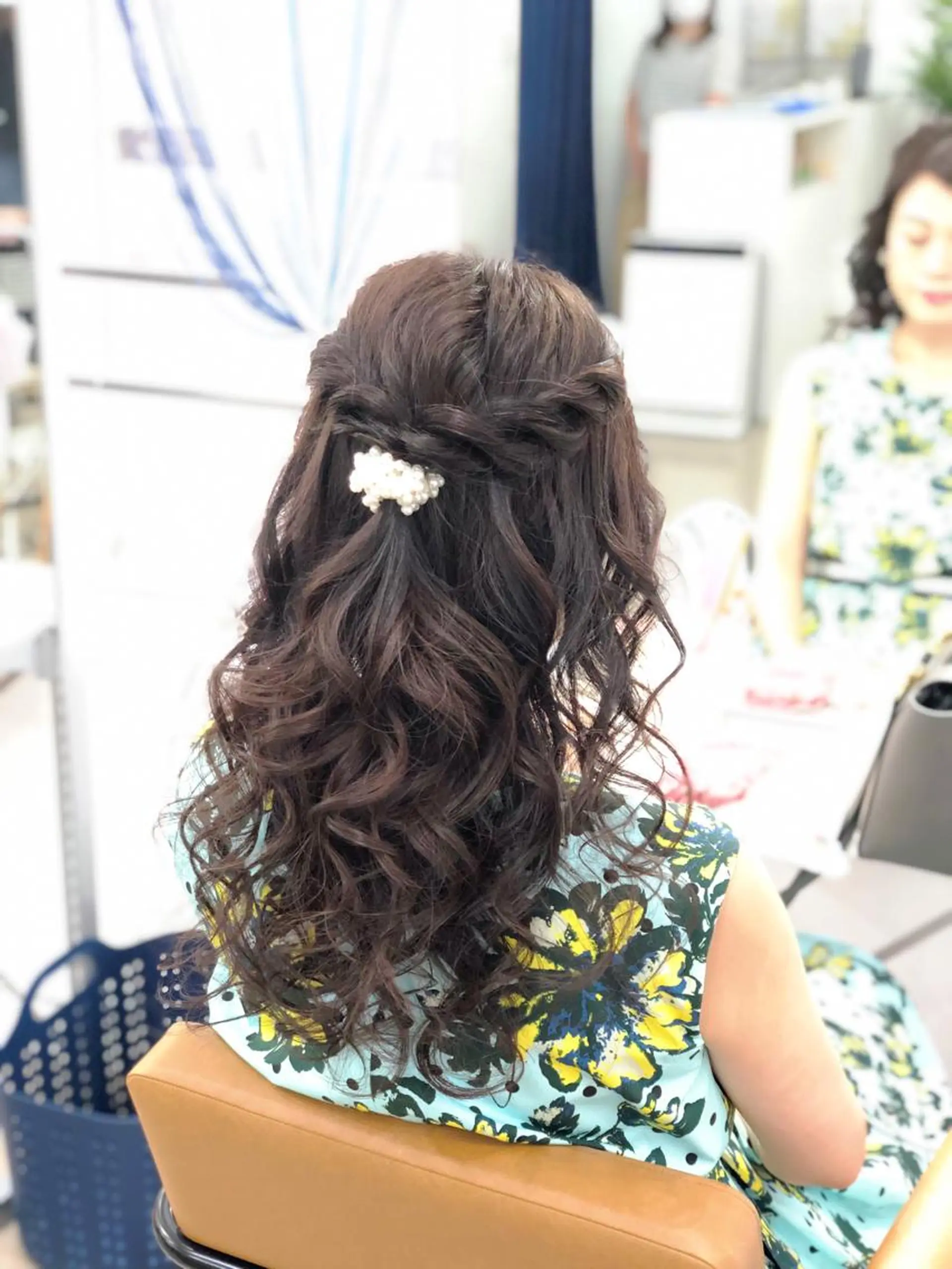 セミロング laera 佐藤のヘアスタイル