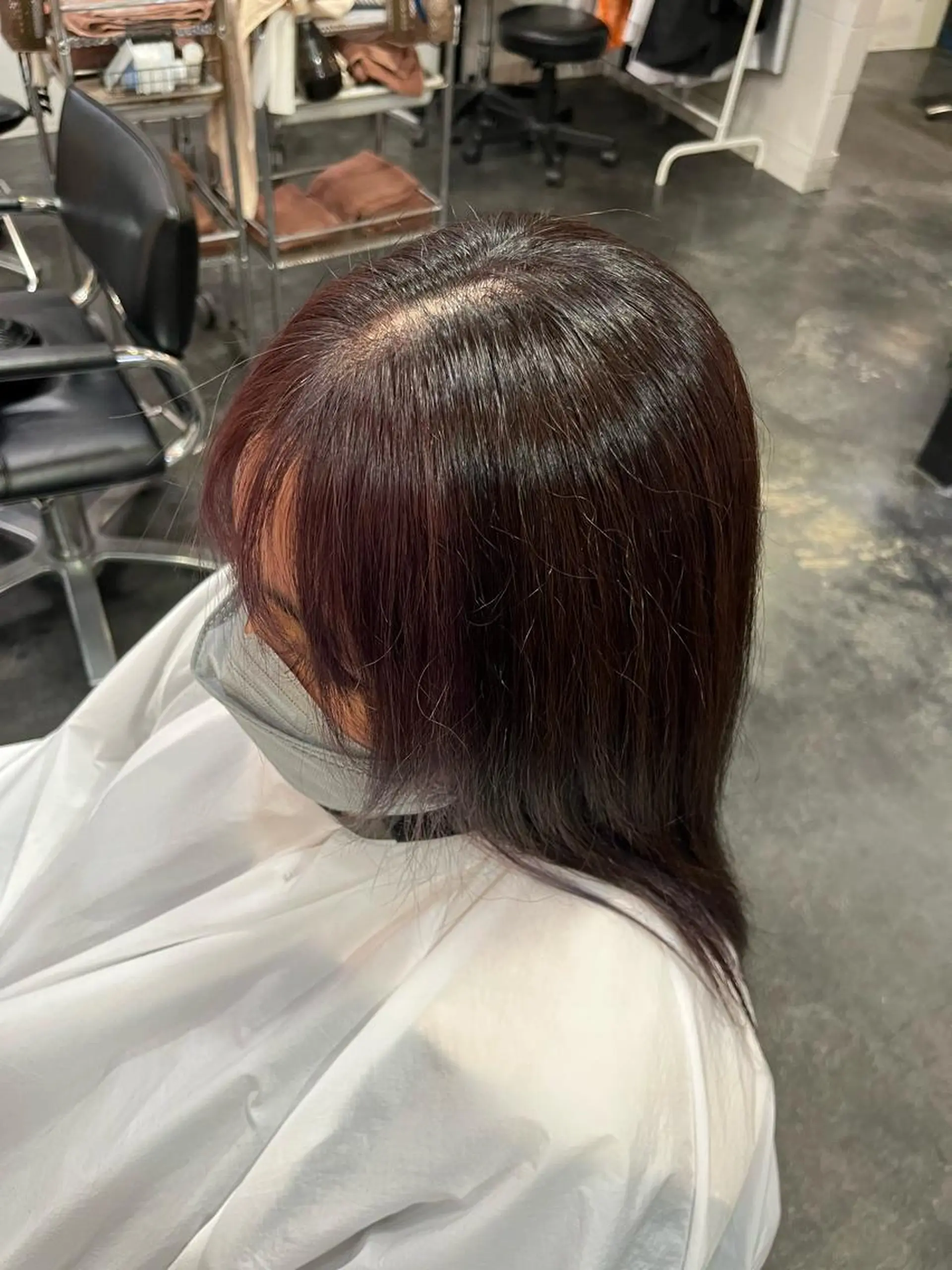 カラー 福田 成美のヘアスタイル